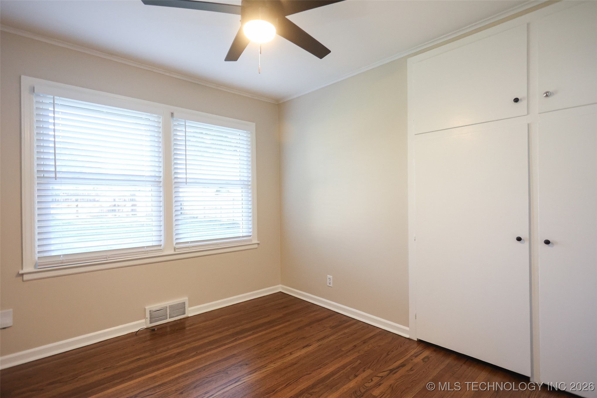 5138 E 23rd Street Property Photo 24