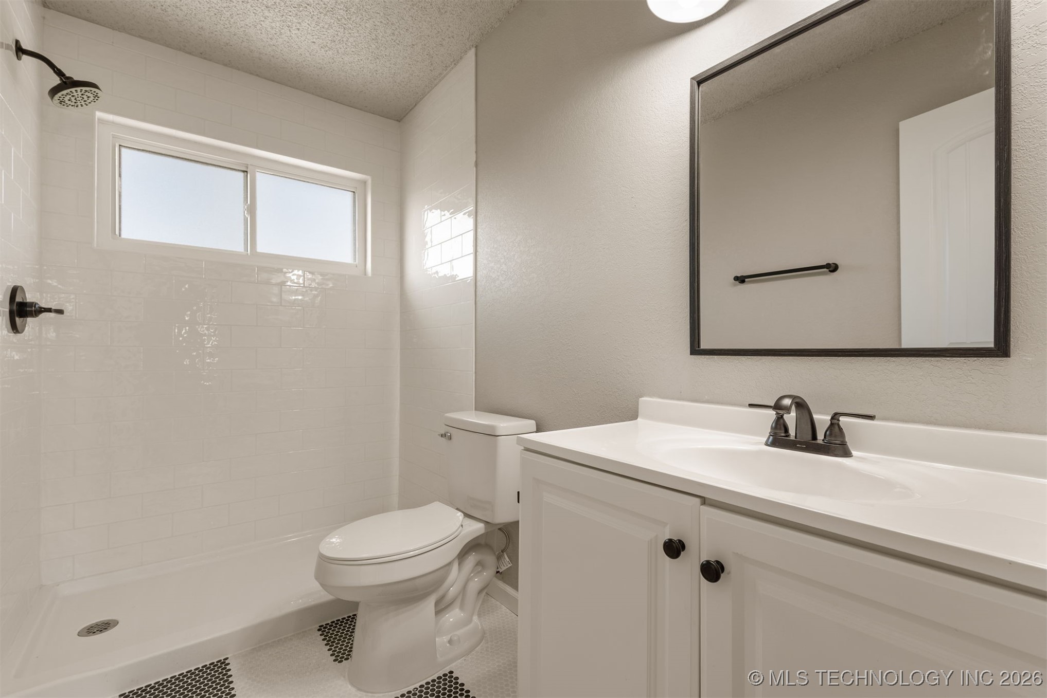 218 S 163rd East Avenue Property Photo 3