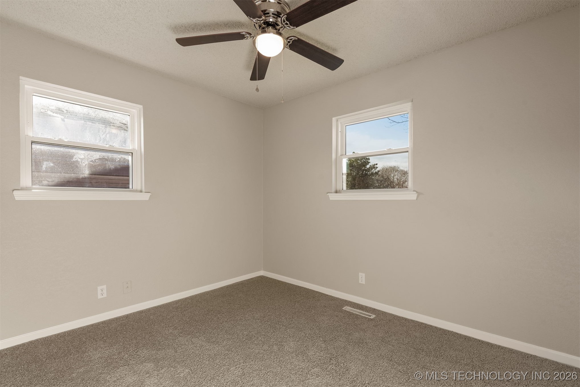 218 S 163rd East Avenue Property Photo 6