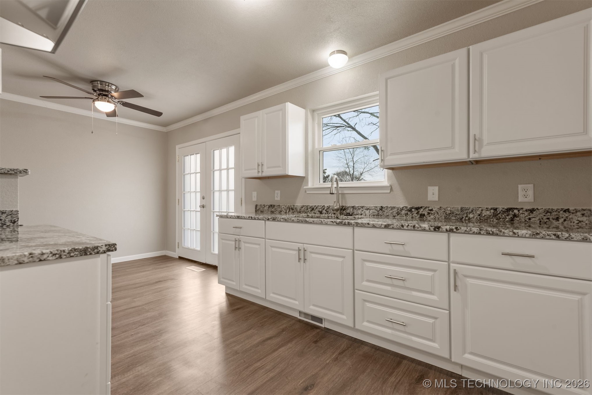 218 S 163rd East Avenue Property Photo 23