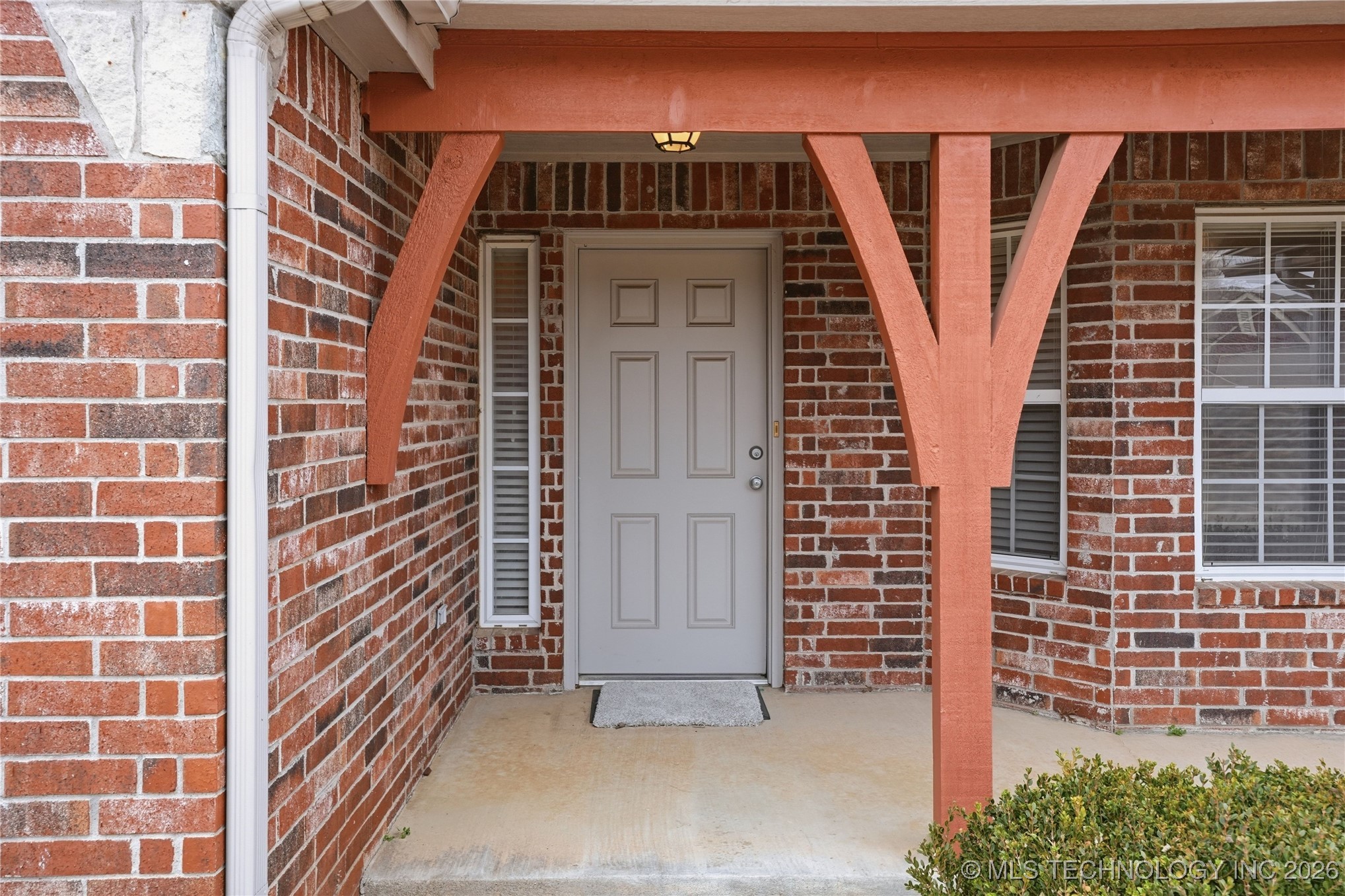 5304 Barr Drive Property Photo 6