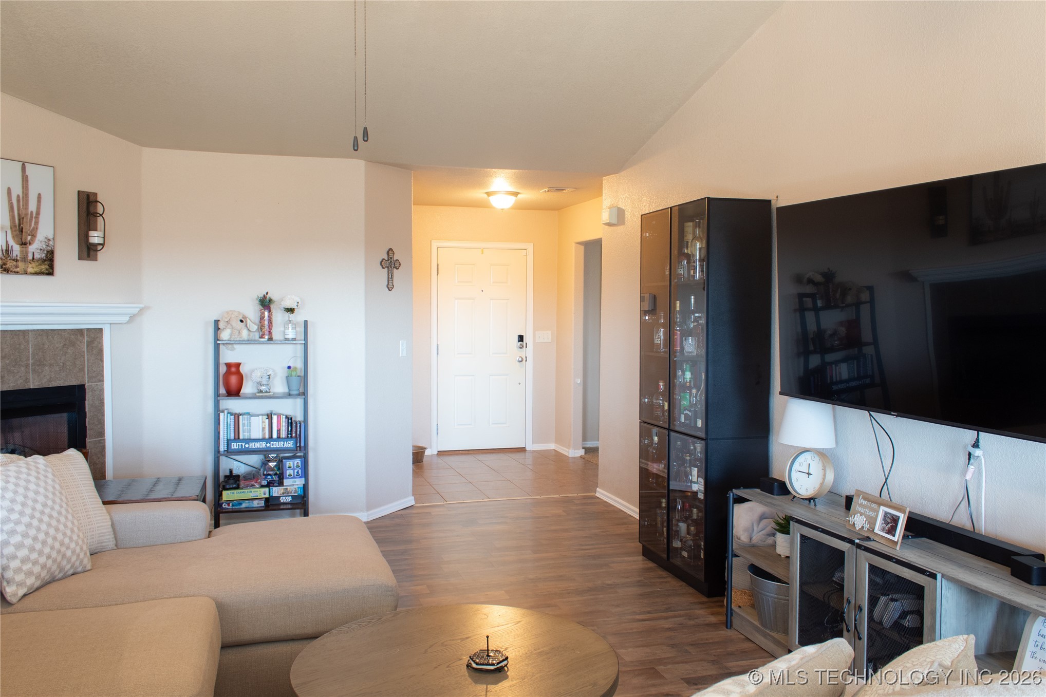 8366 E 160th Place S Property Photo 2