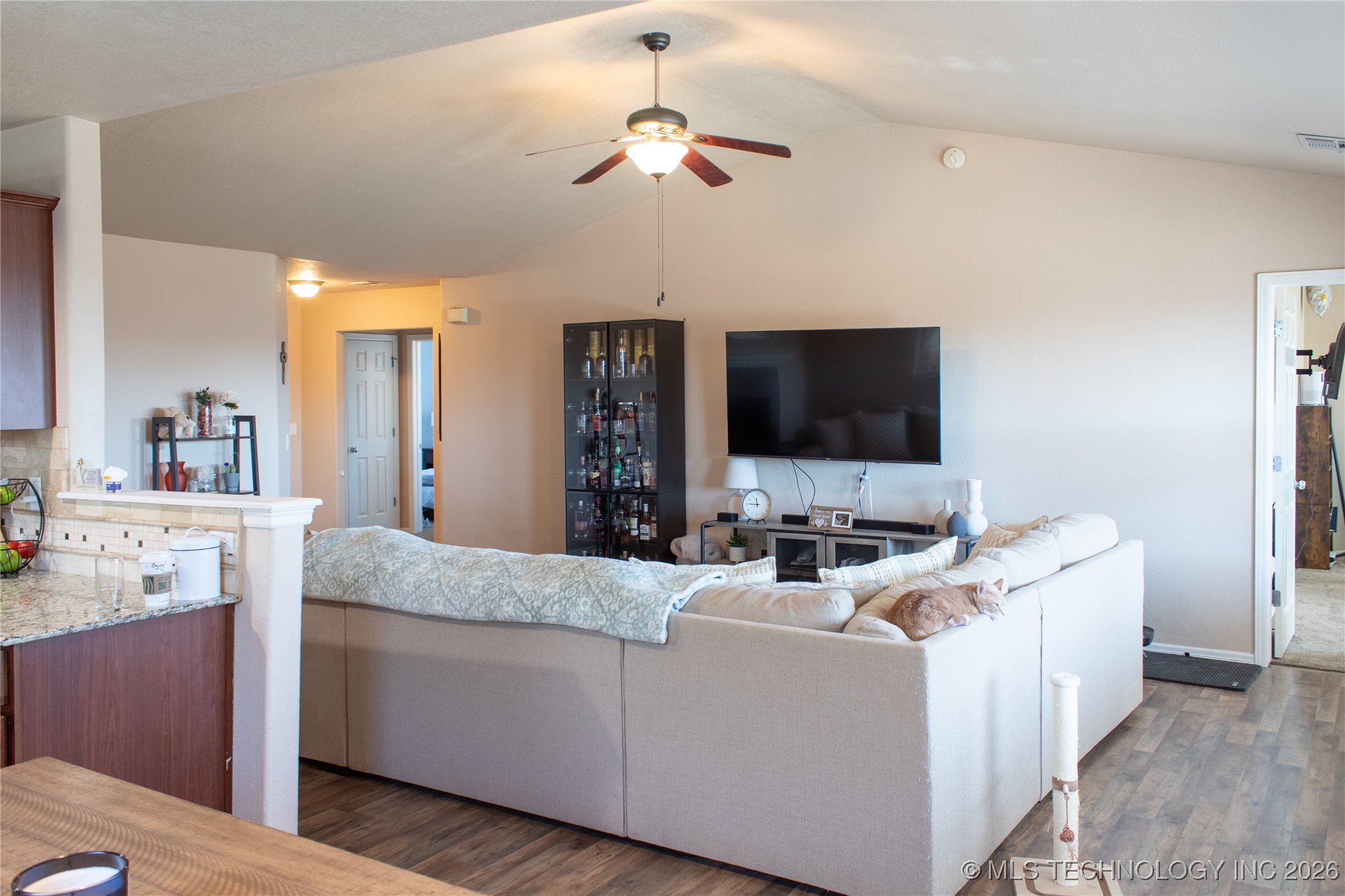 8366 E 160th Place S Property Photo 3