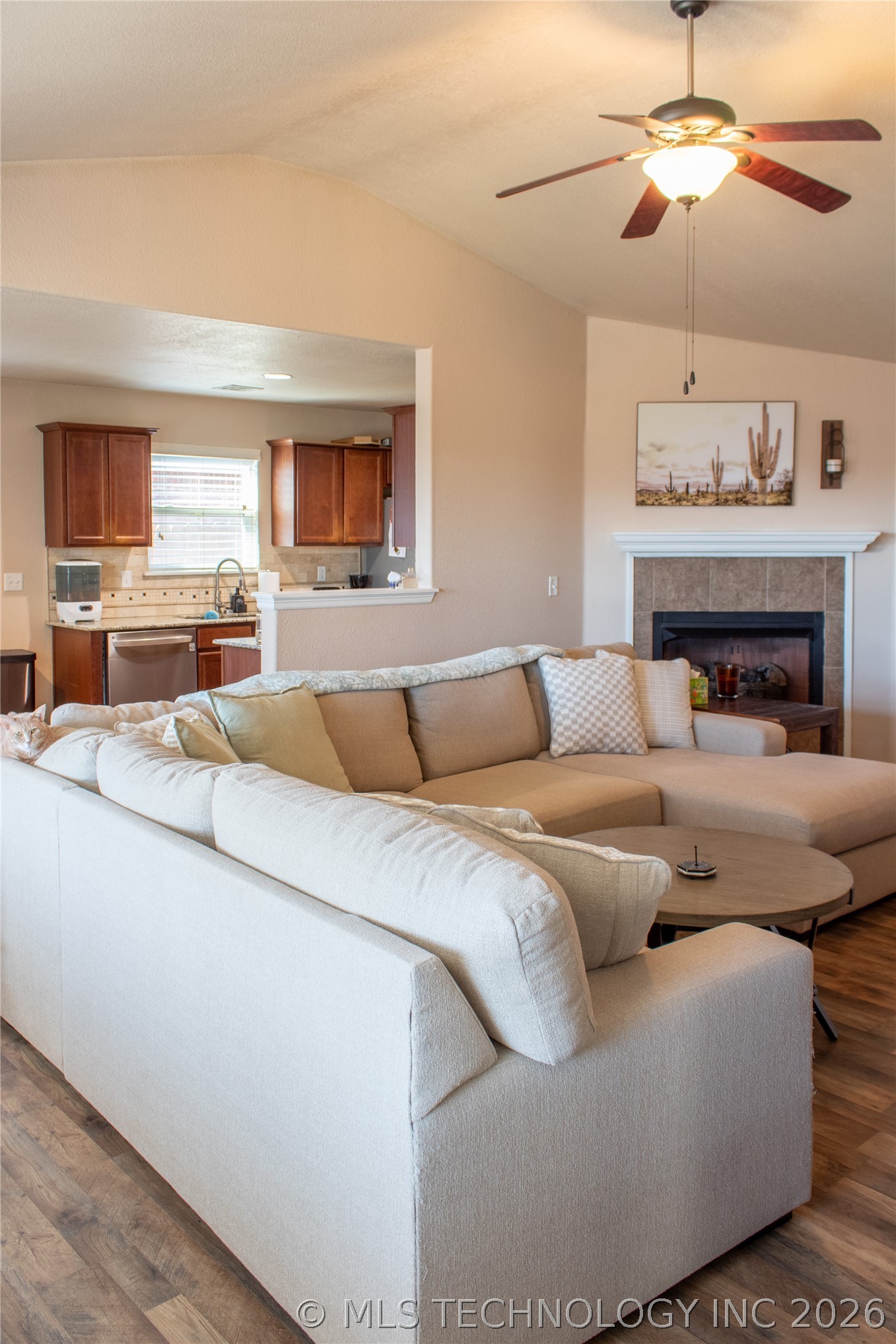 8366 E 160th Place S Property Photo 4