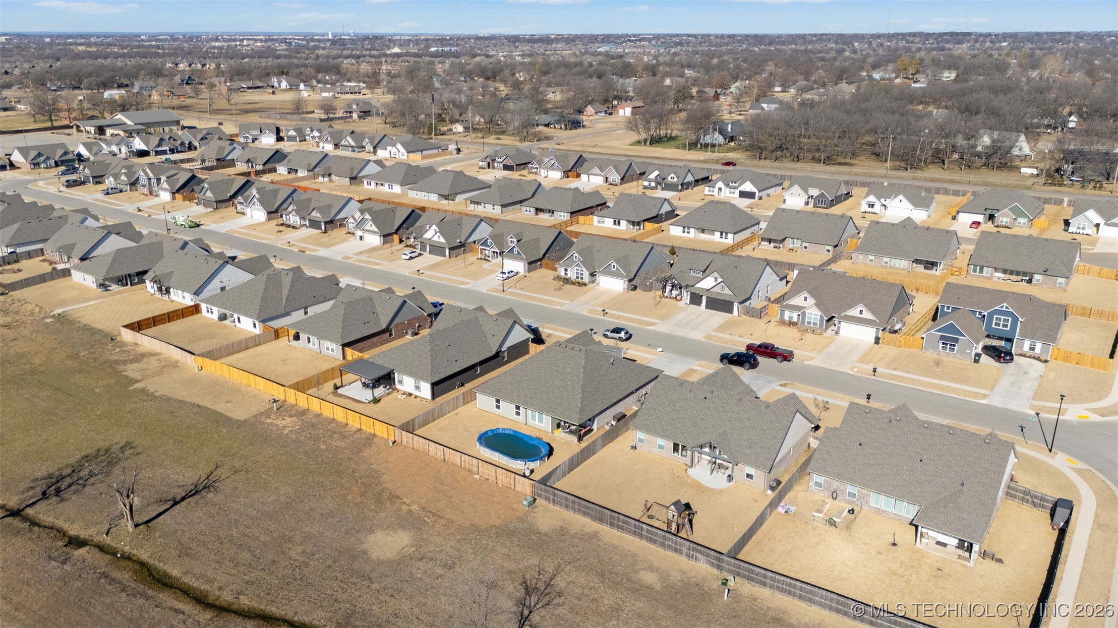 15918 E 75th Street N Property Photo 38