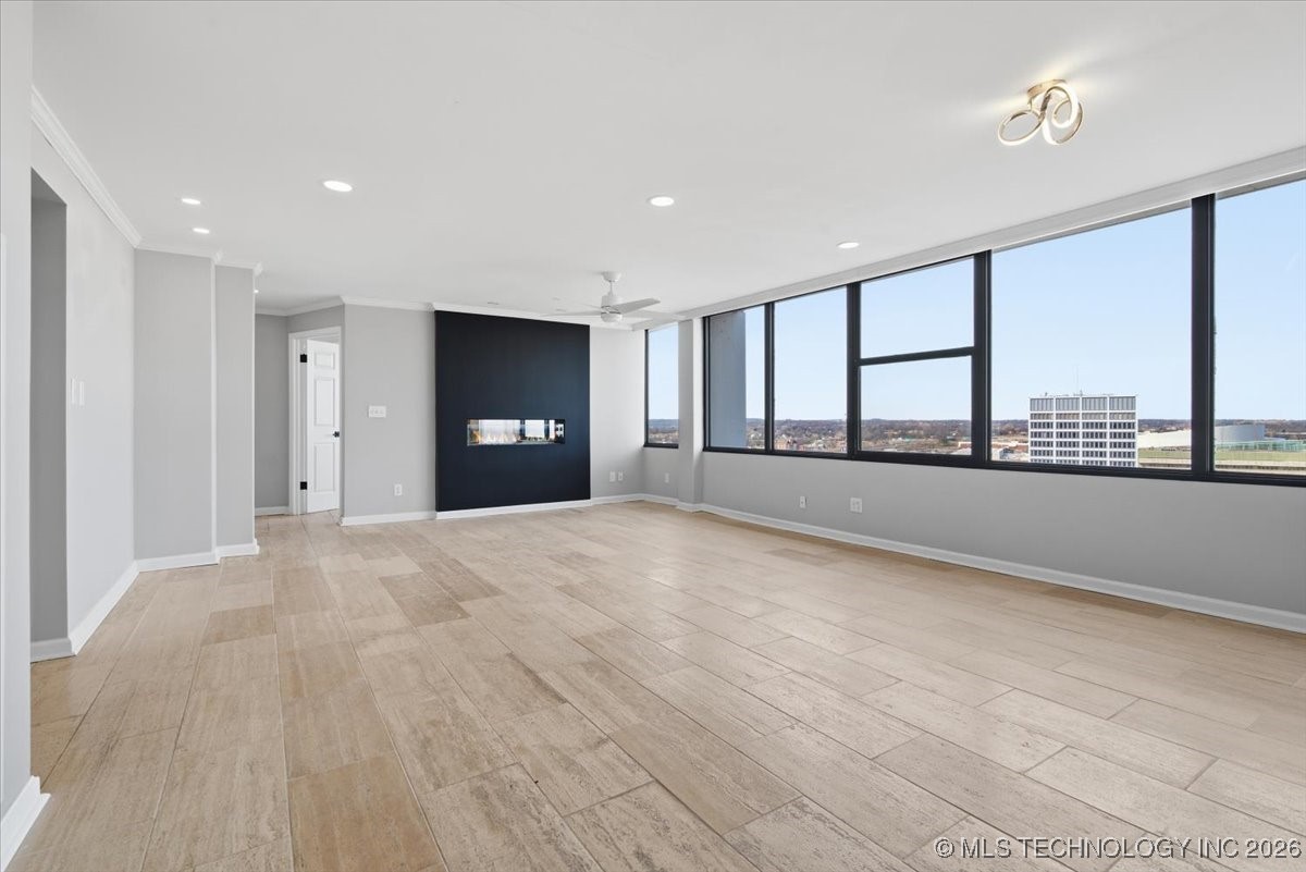 450 W 7th Street 1801-1802 Property Photo 13