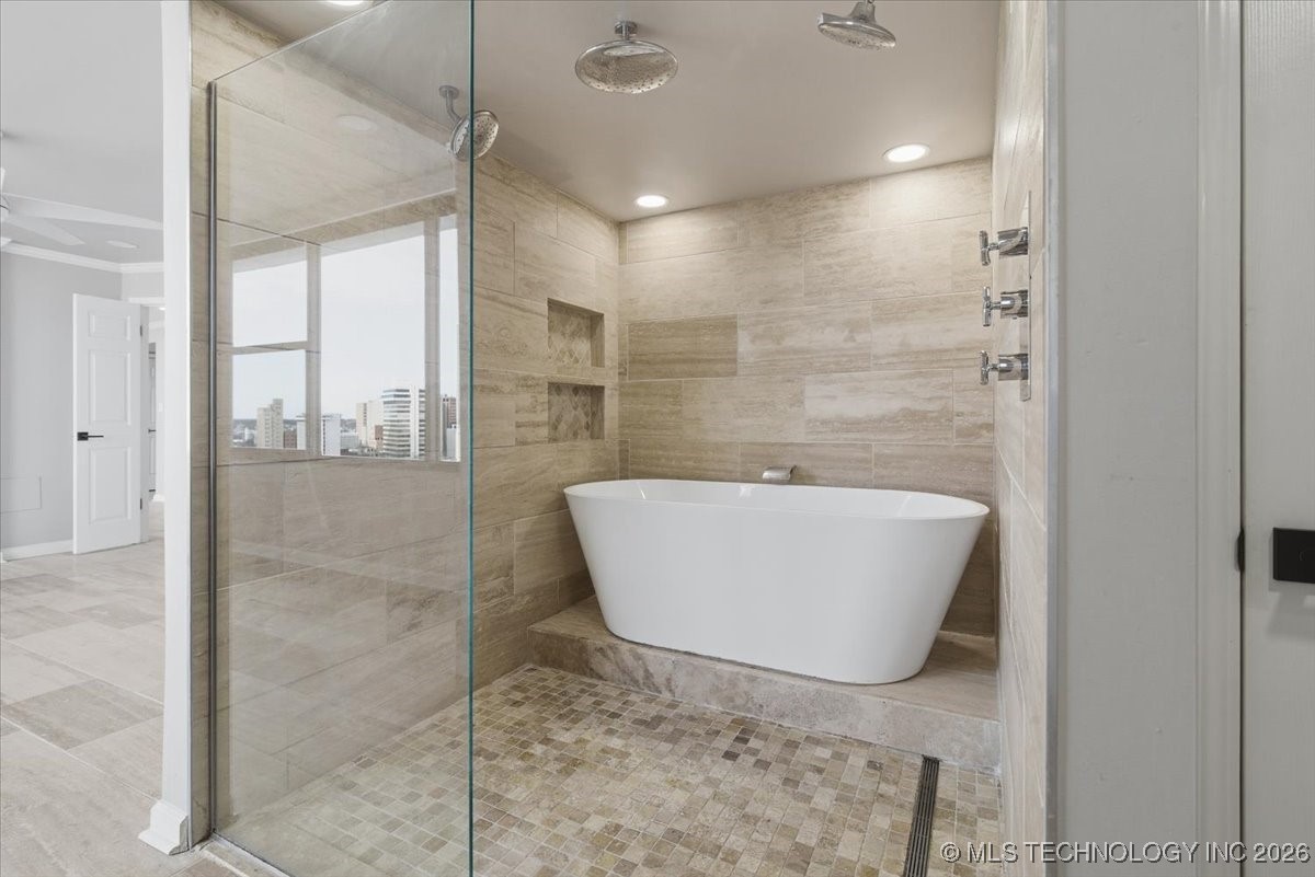 450 W 7th Street 1801-1802 Property Photo 22