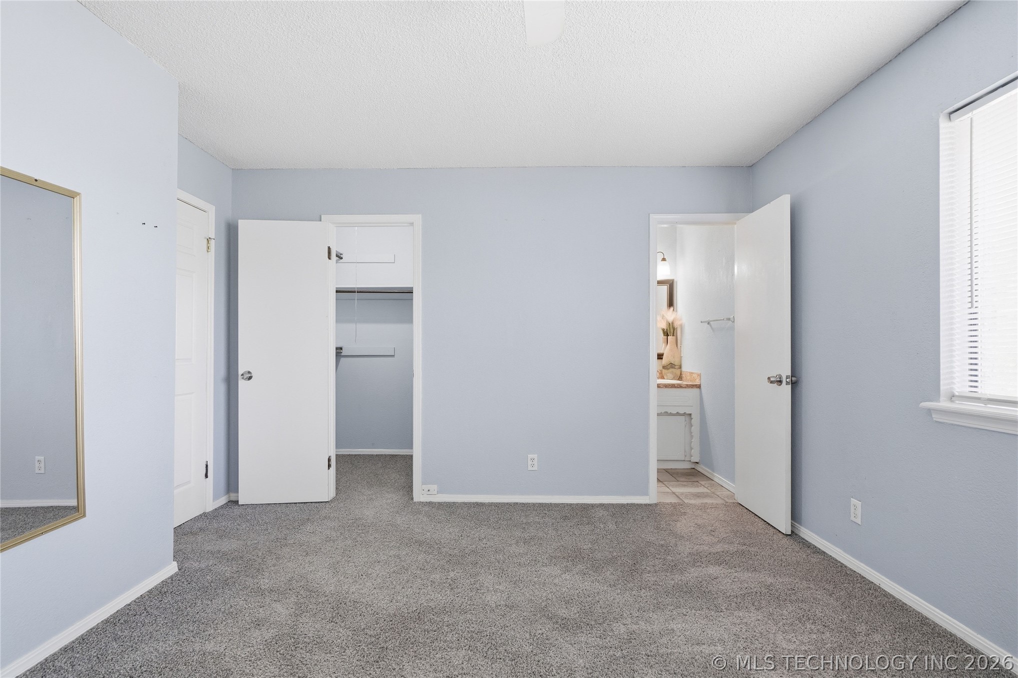 661 E 133rd Place Property Photo 22