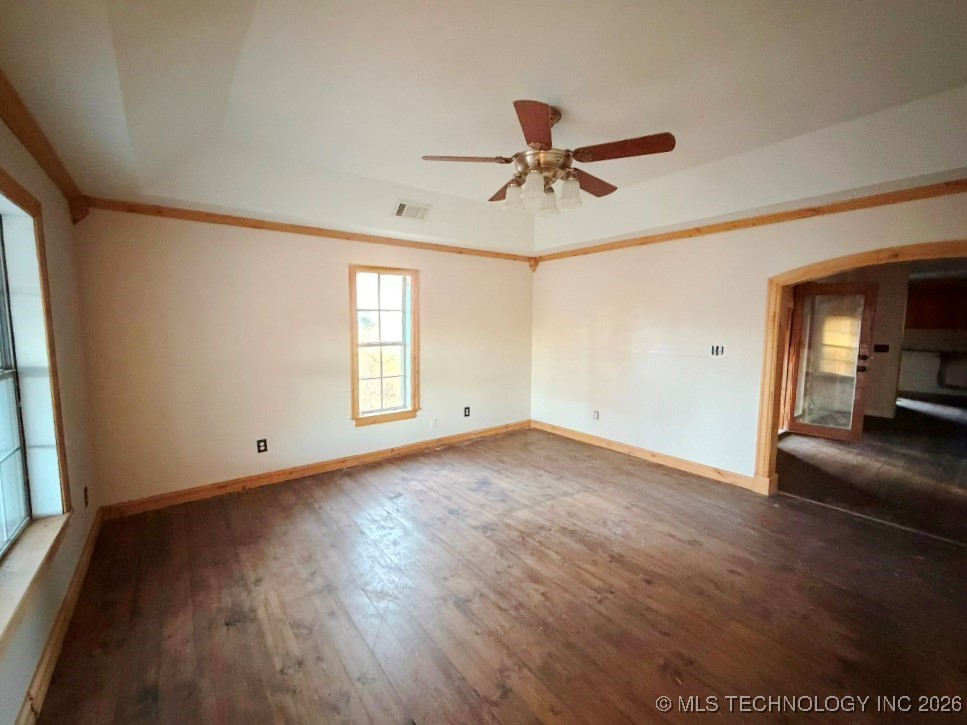 106 Ne 3rd Street Property Photo 4