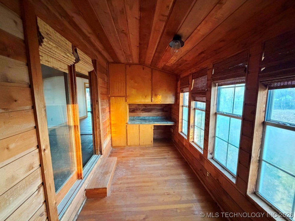 106 Ne 3rd Street Property Photo 8