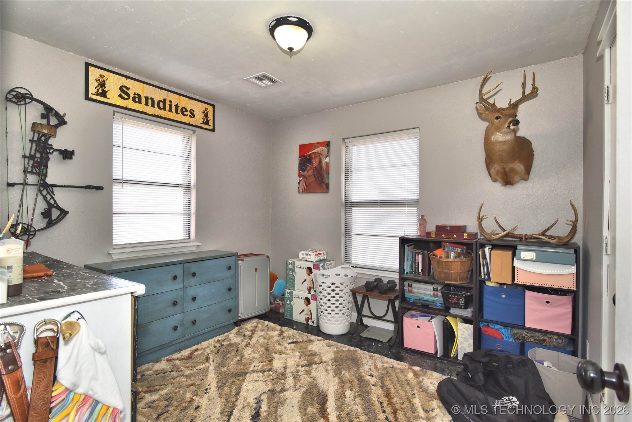 300 N Wildhorse Street Property Photo 15