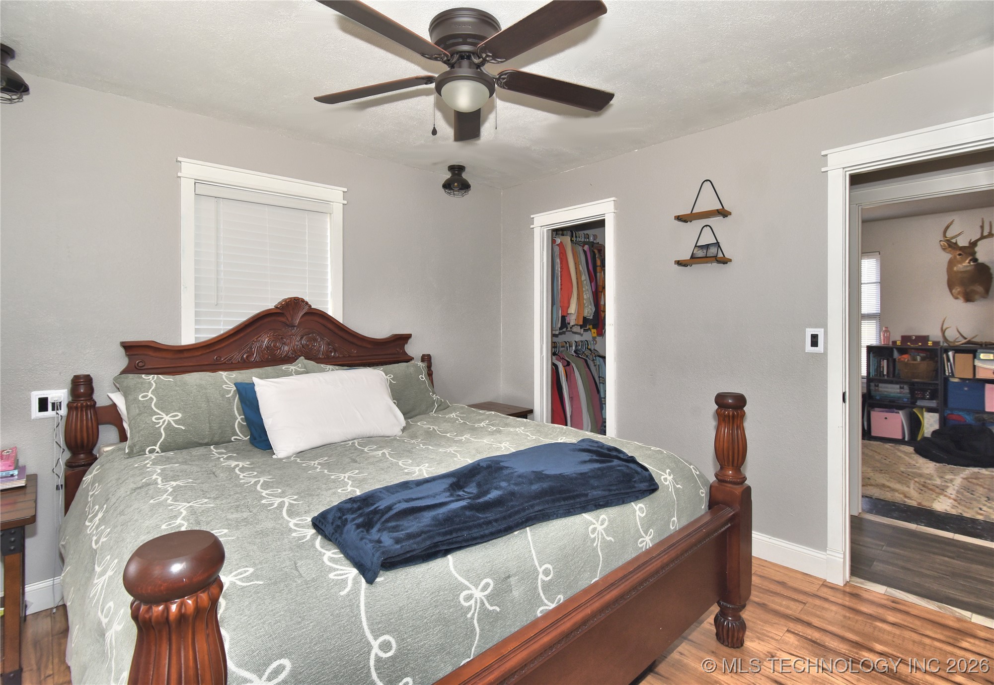 300 N Wildhorse Street Property Photo 19