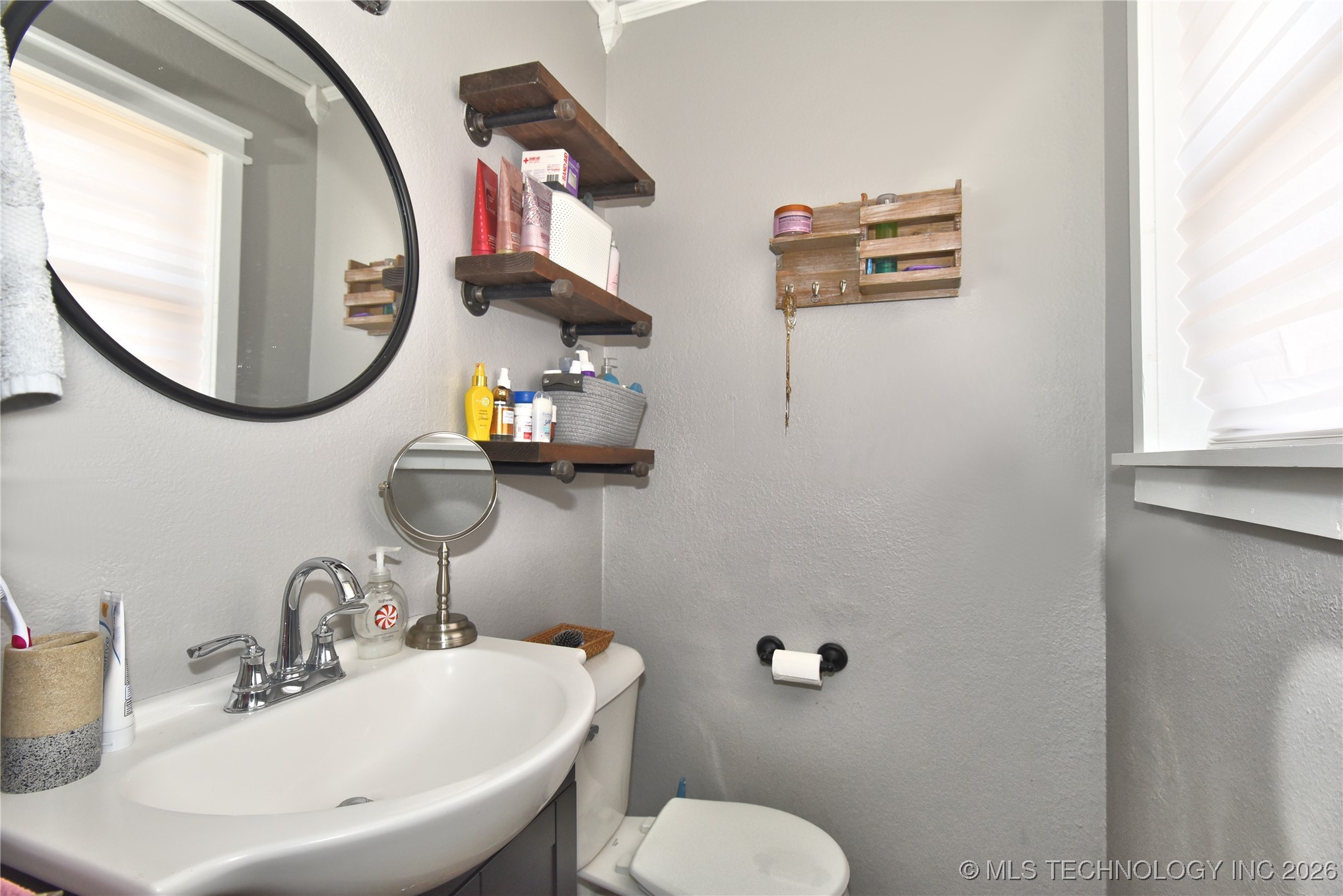 300 N Wildhorse Street Property Photo 20