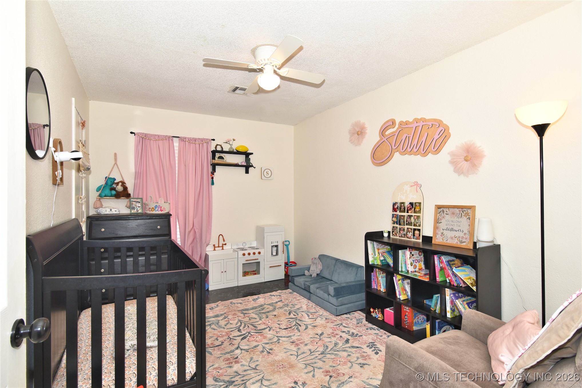 300 N Wildhorse Street Property Photo 21