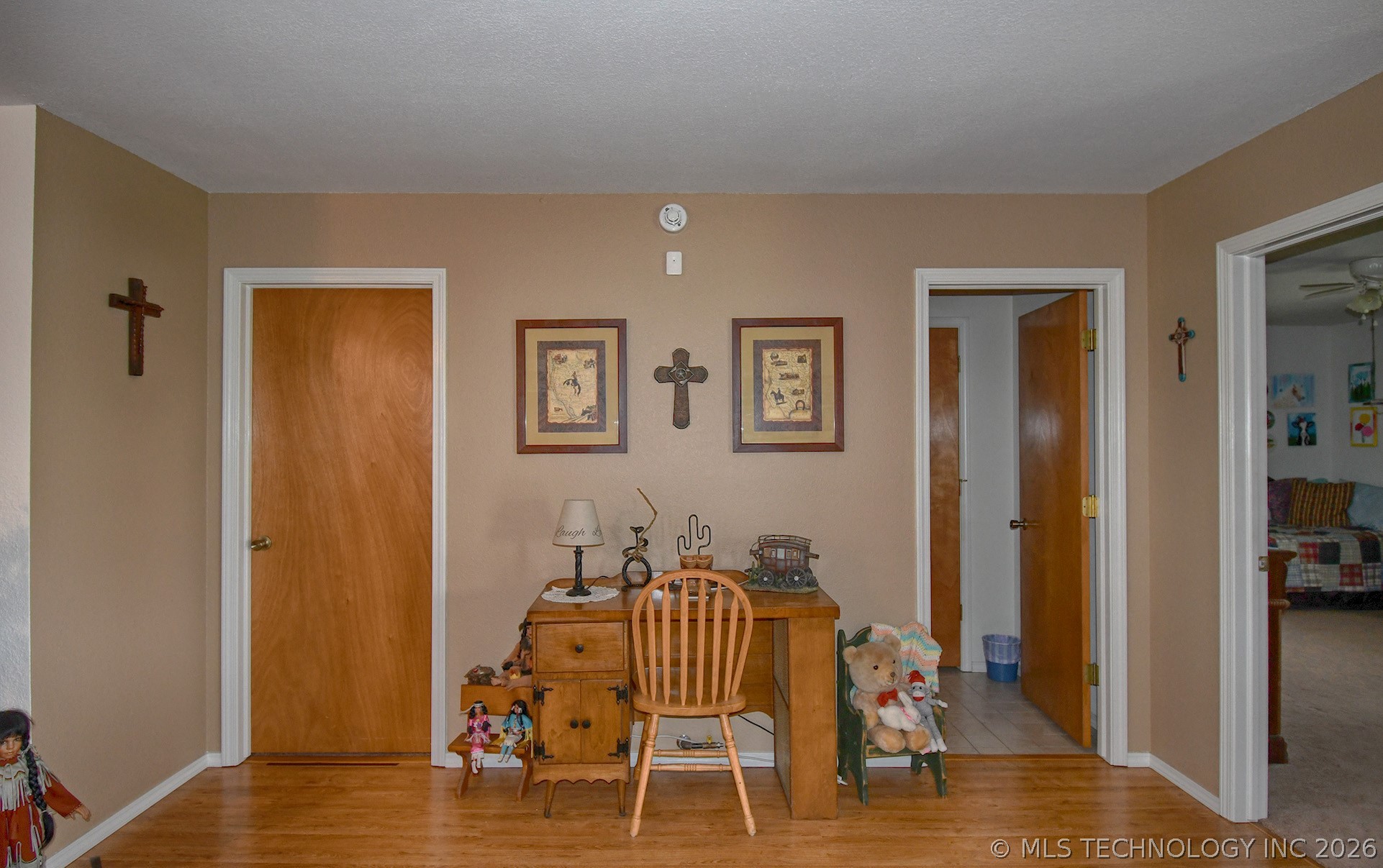 466758 Highway 101 Property Photo 15