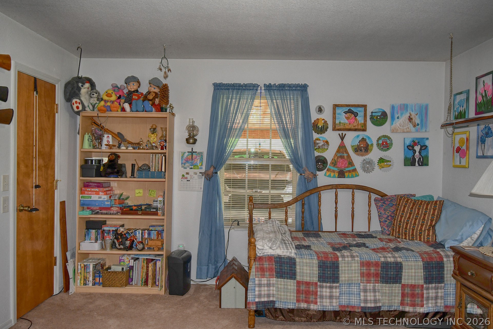 466758 Highway 101 Property Photo 17