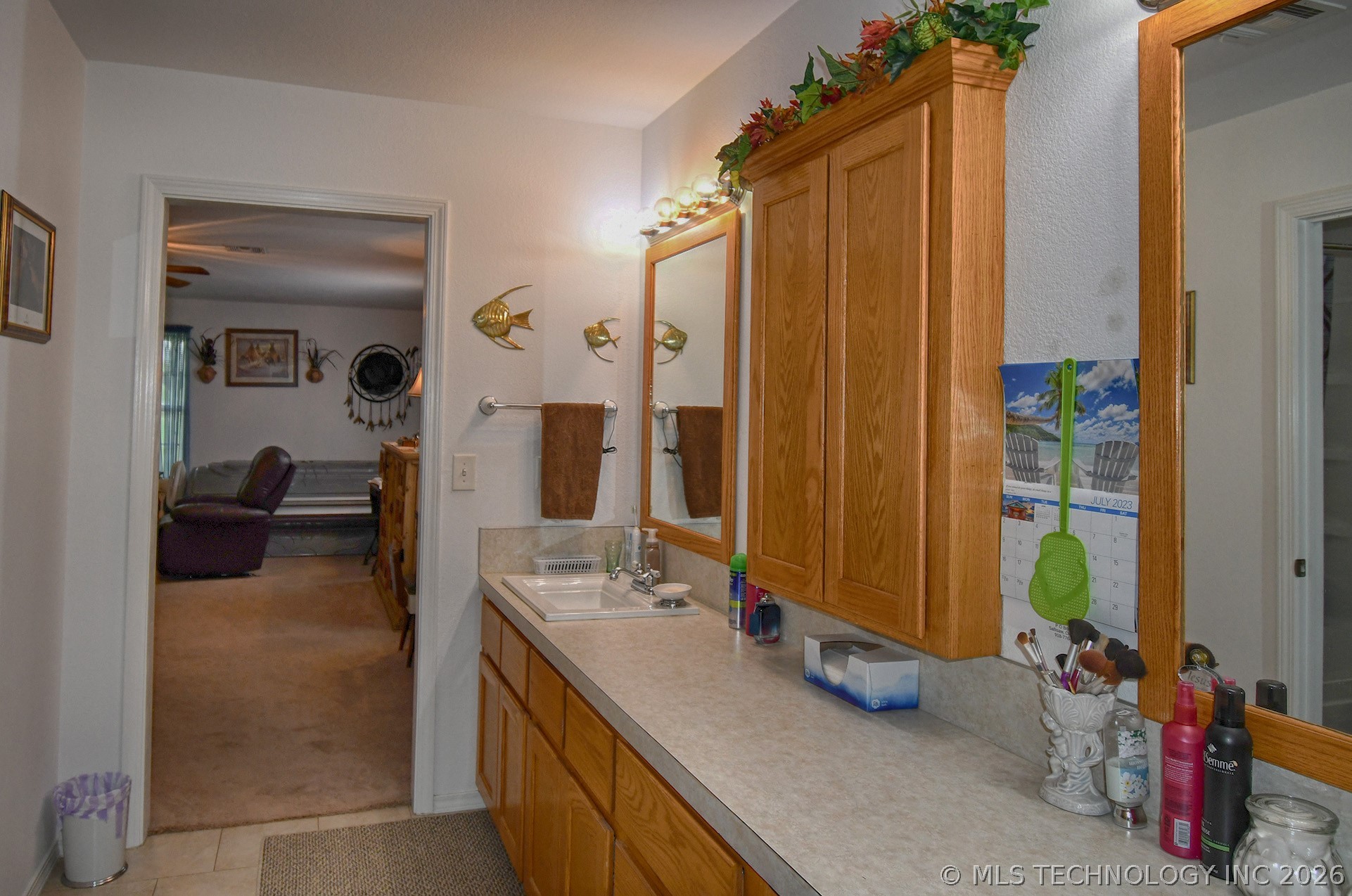 466758 Highway 101 Property Photo 23