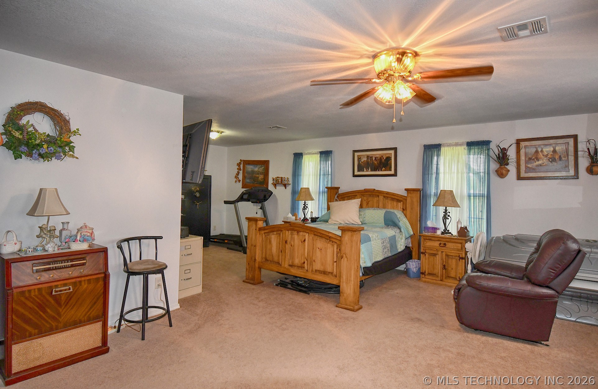 466758 Highway 101 Property Photo 25