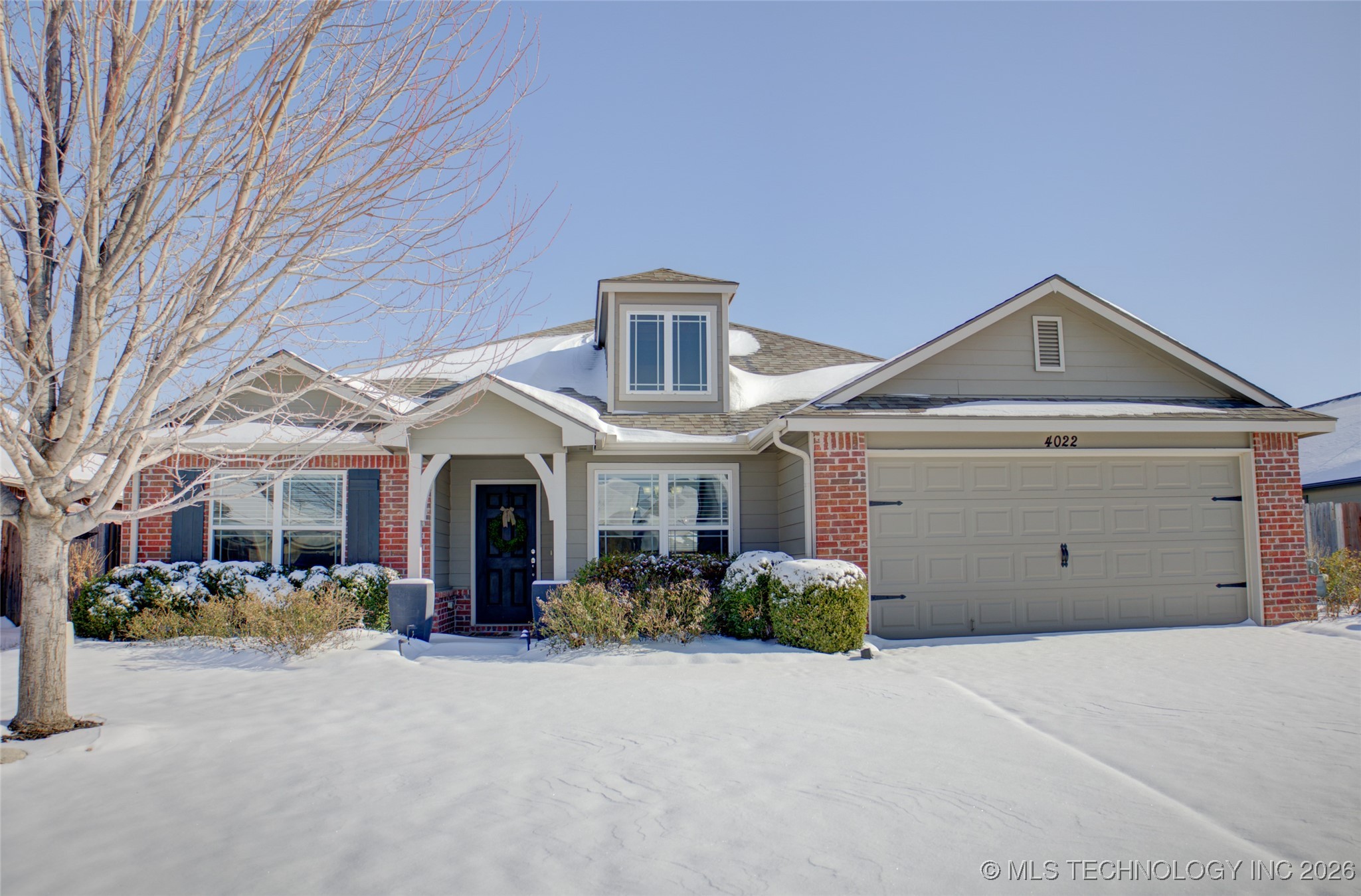 4022 W 105th Street S Property Photo 1