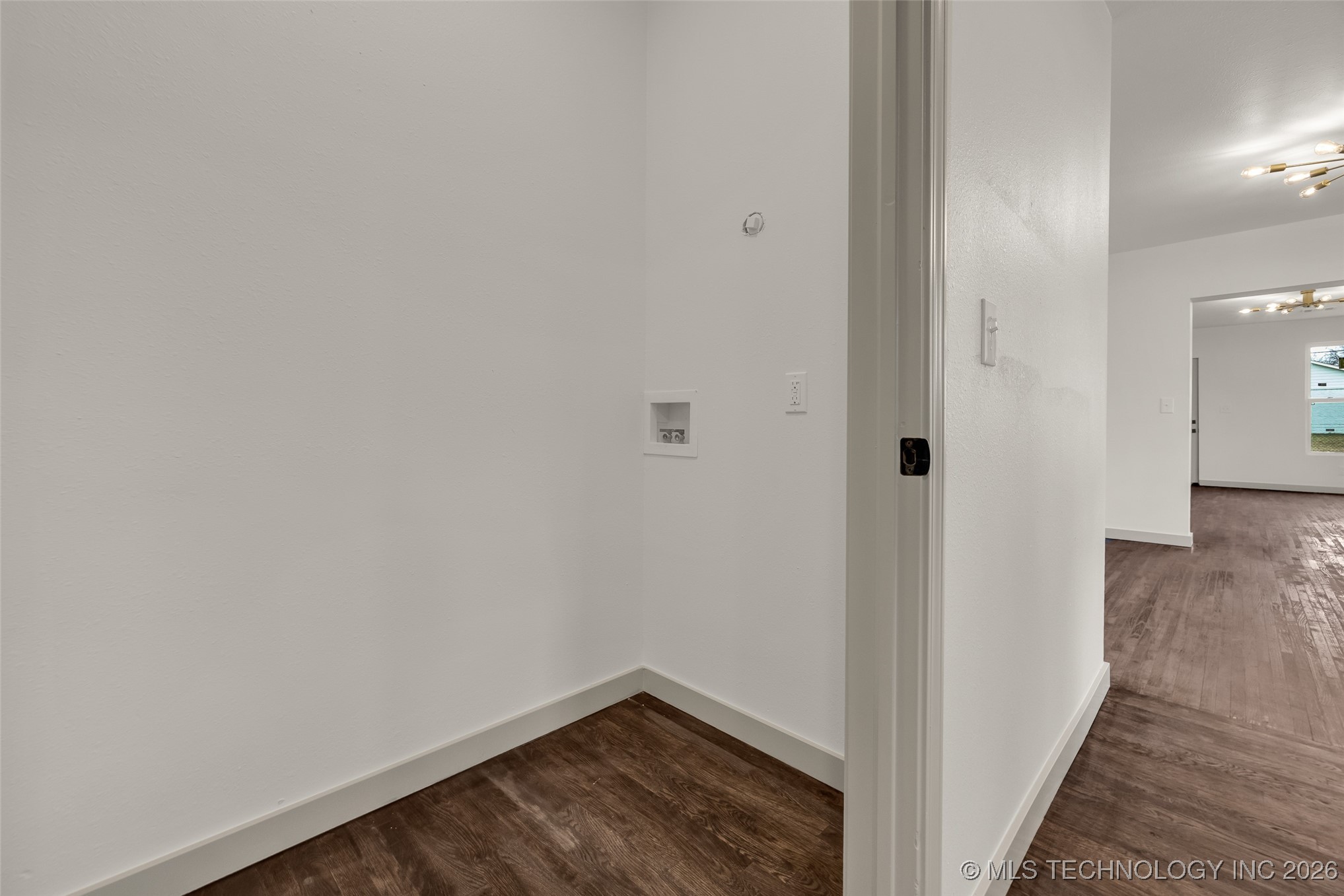 1017 W Newton Street Property Photo 24