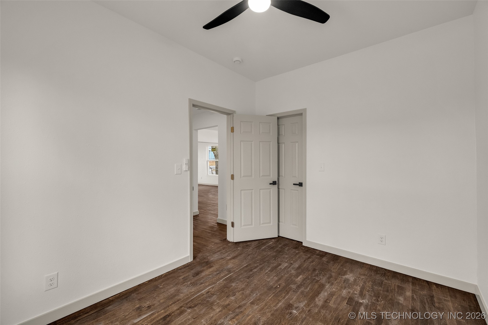 1017 W Newton Street Property Photo 28