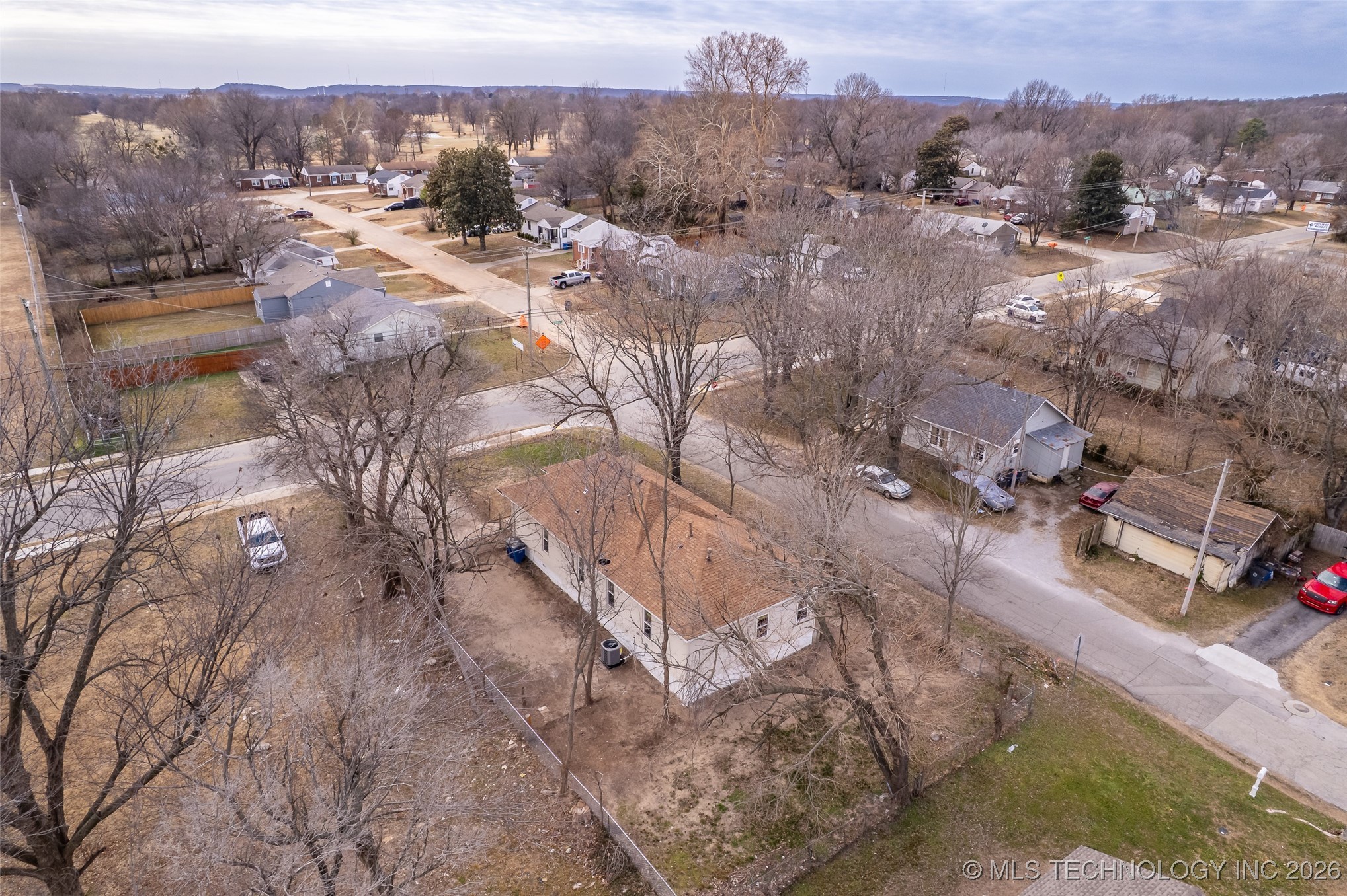 1017 W Newton Street Property Photo 45