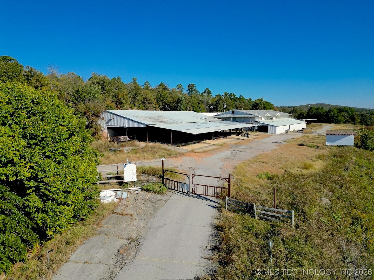 7987 N Highway 69 Property Photo 17