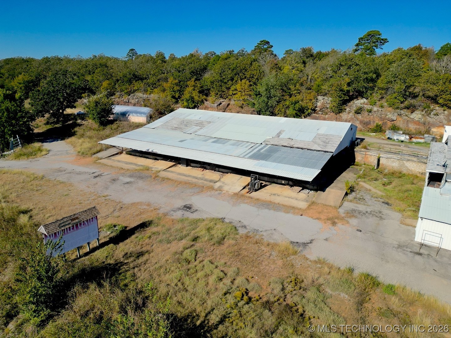 7987 N Highway 69 Property Photo 22