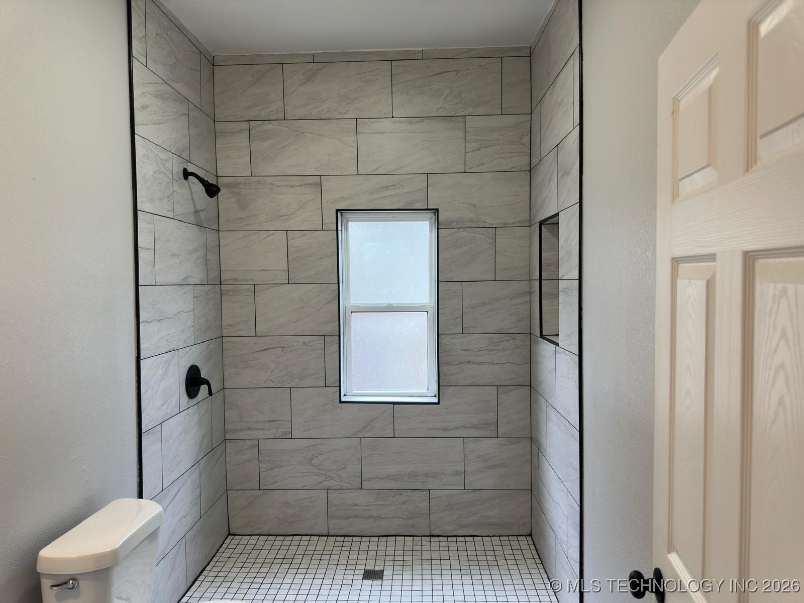 1503 Callahan Property Photo 4