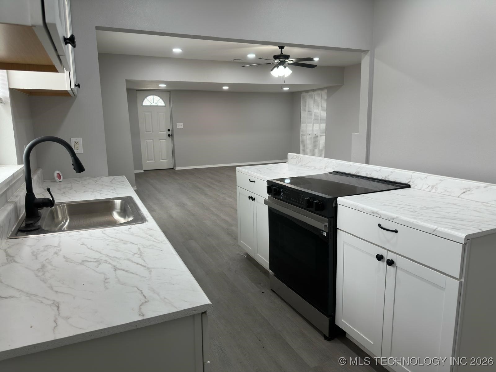 1503 Callahan Property Photo 9