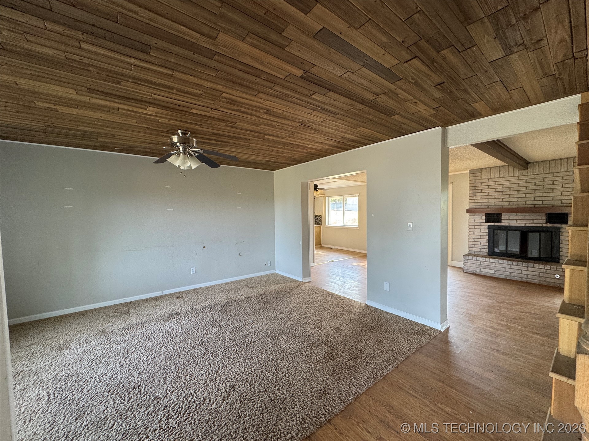 516 W 11th Avenue Property Photo 2