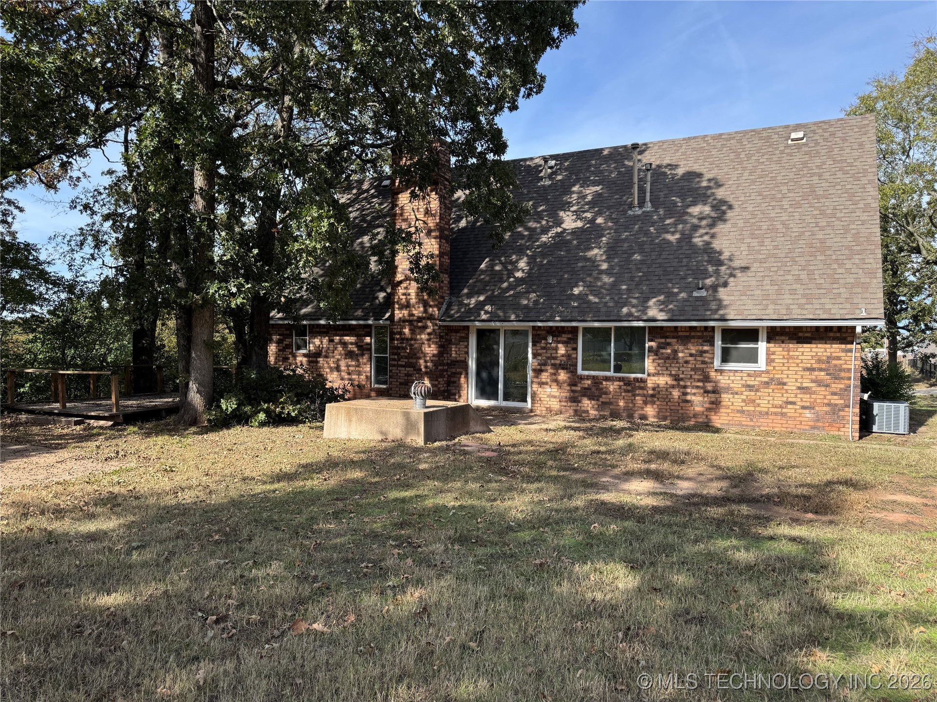 516 W 11th Avenue Property Photo 20