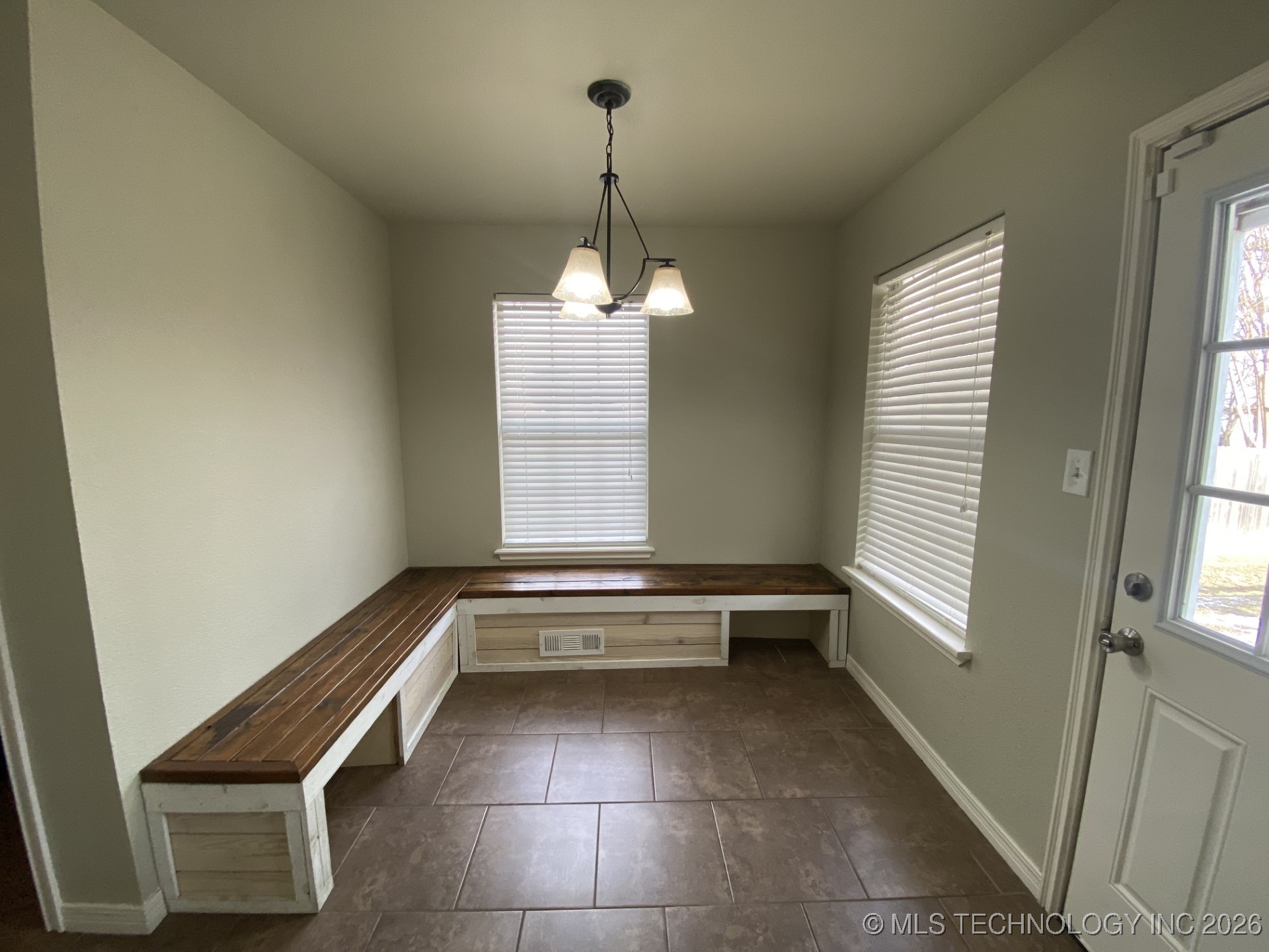 3503 S Dogwood Avenue Property Photo 13