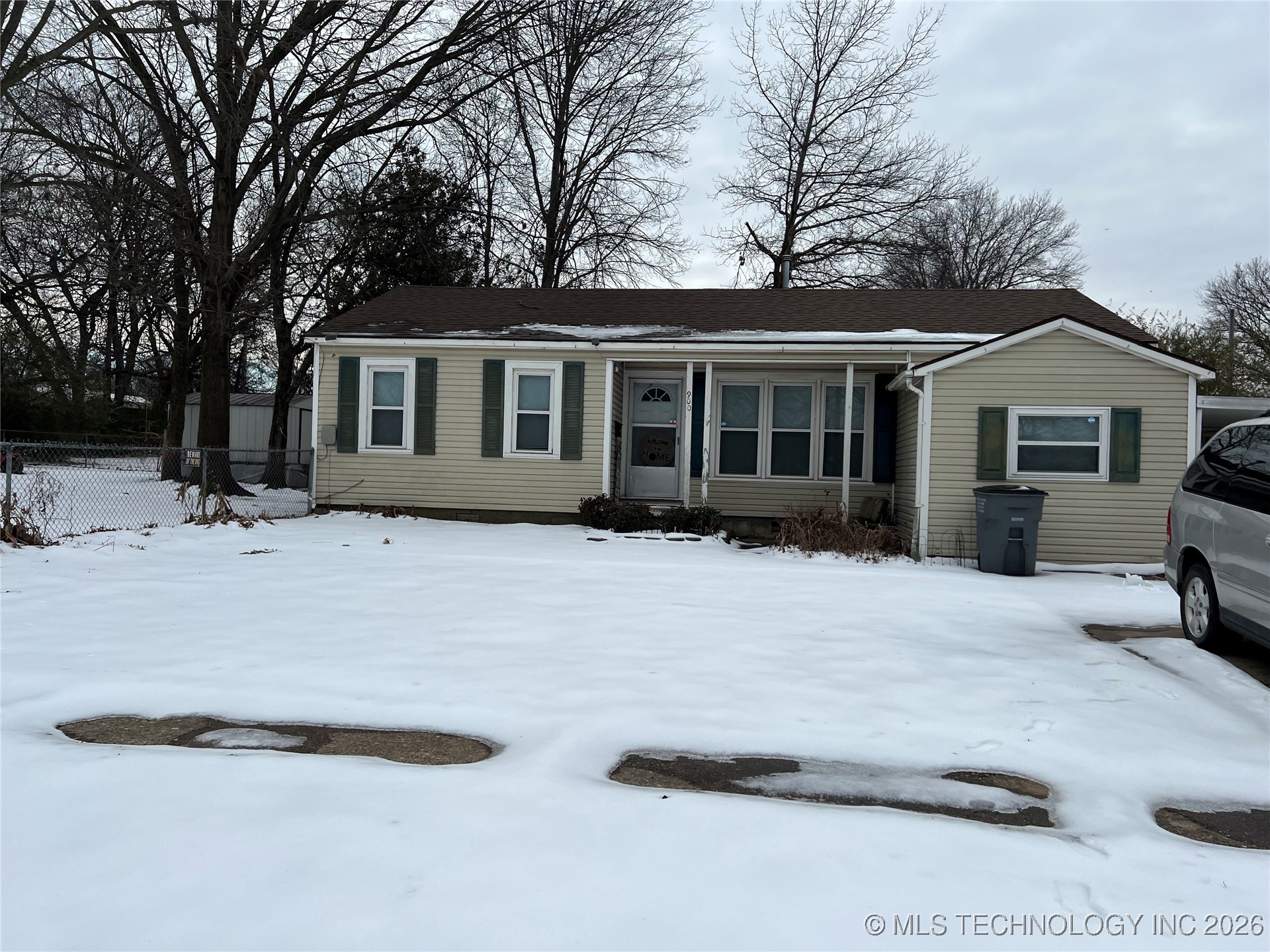 900 Se 7th Street Property Photo 2