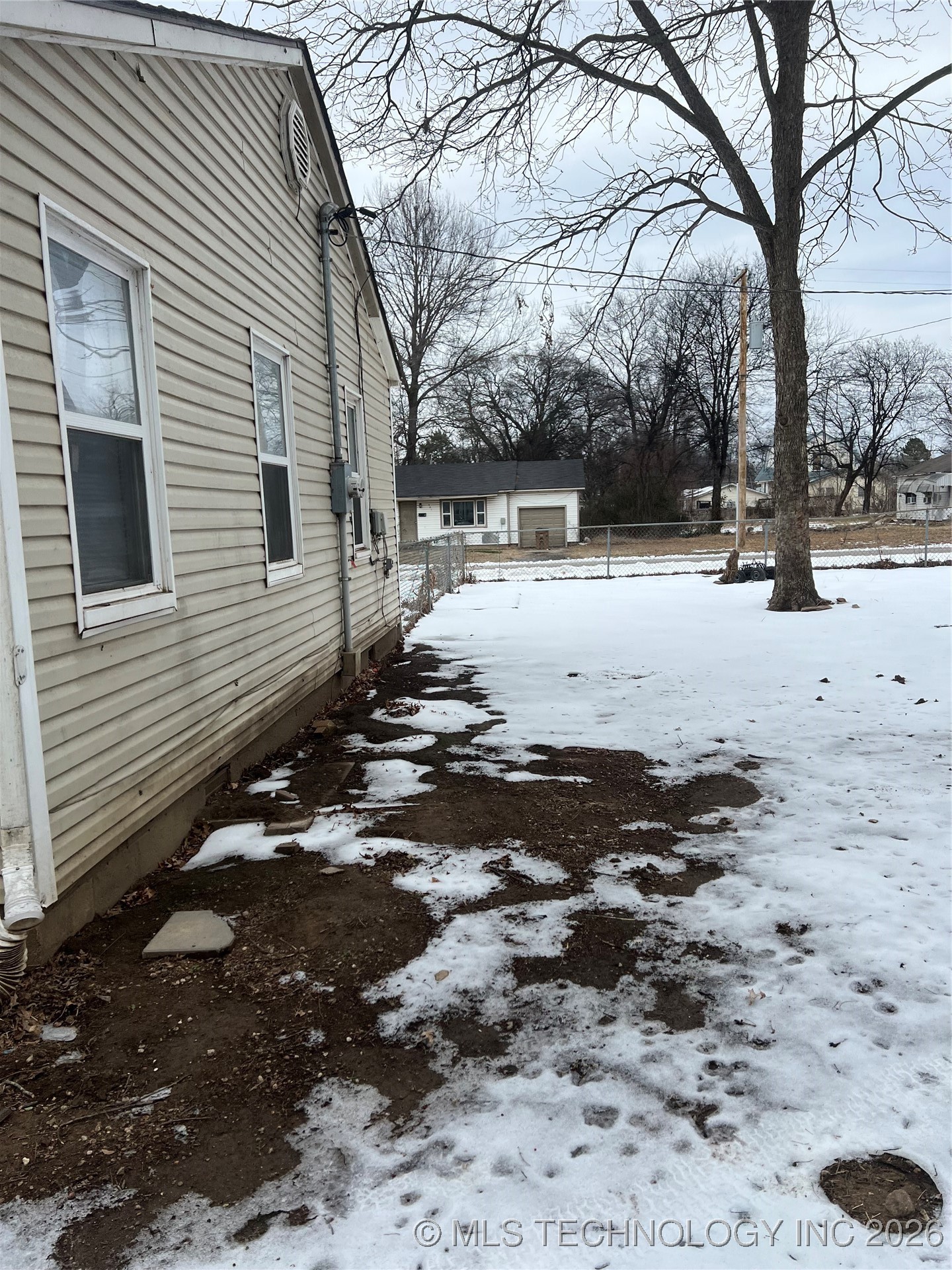 900 Se 7th Street Property Photo 5