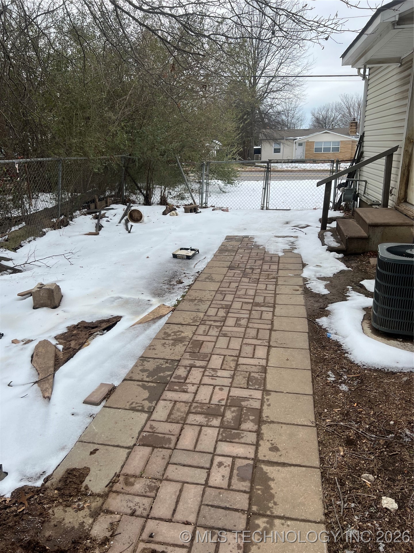 900 Se 7th Street Property Photo 6