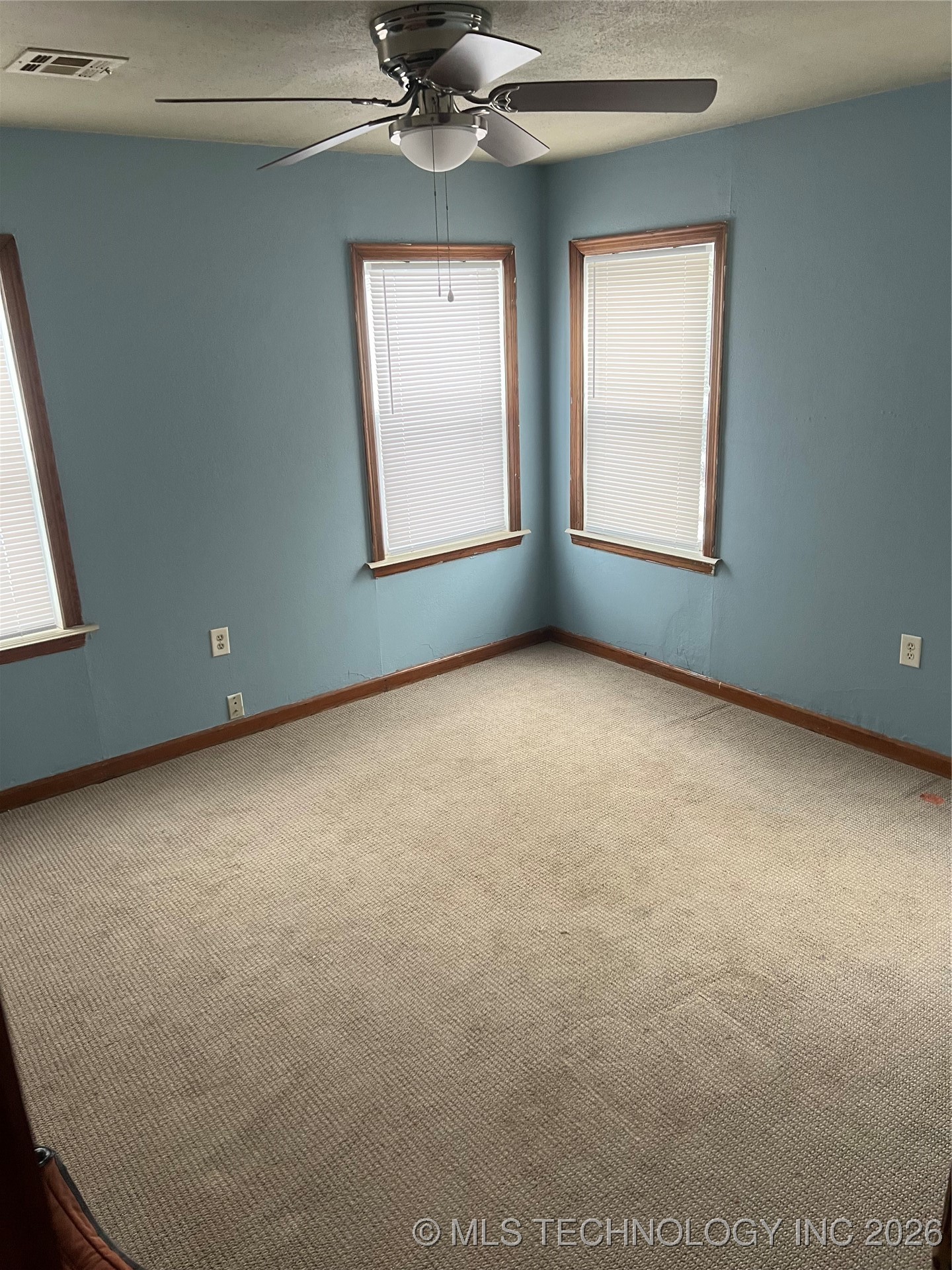 900 Se 7th Street Property Photo 9