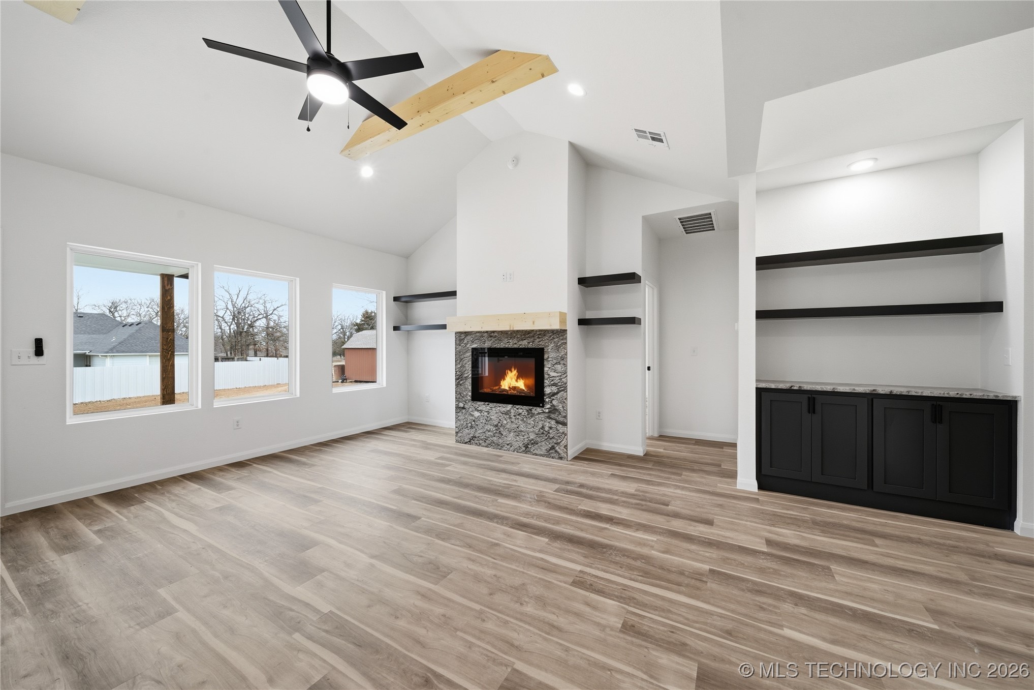 2207 Airport Road W Property Photo 11