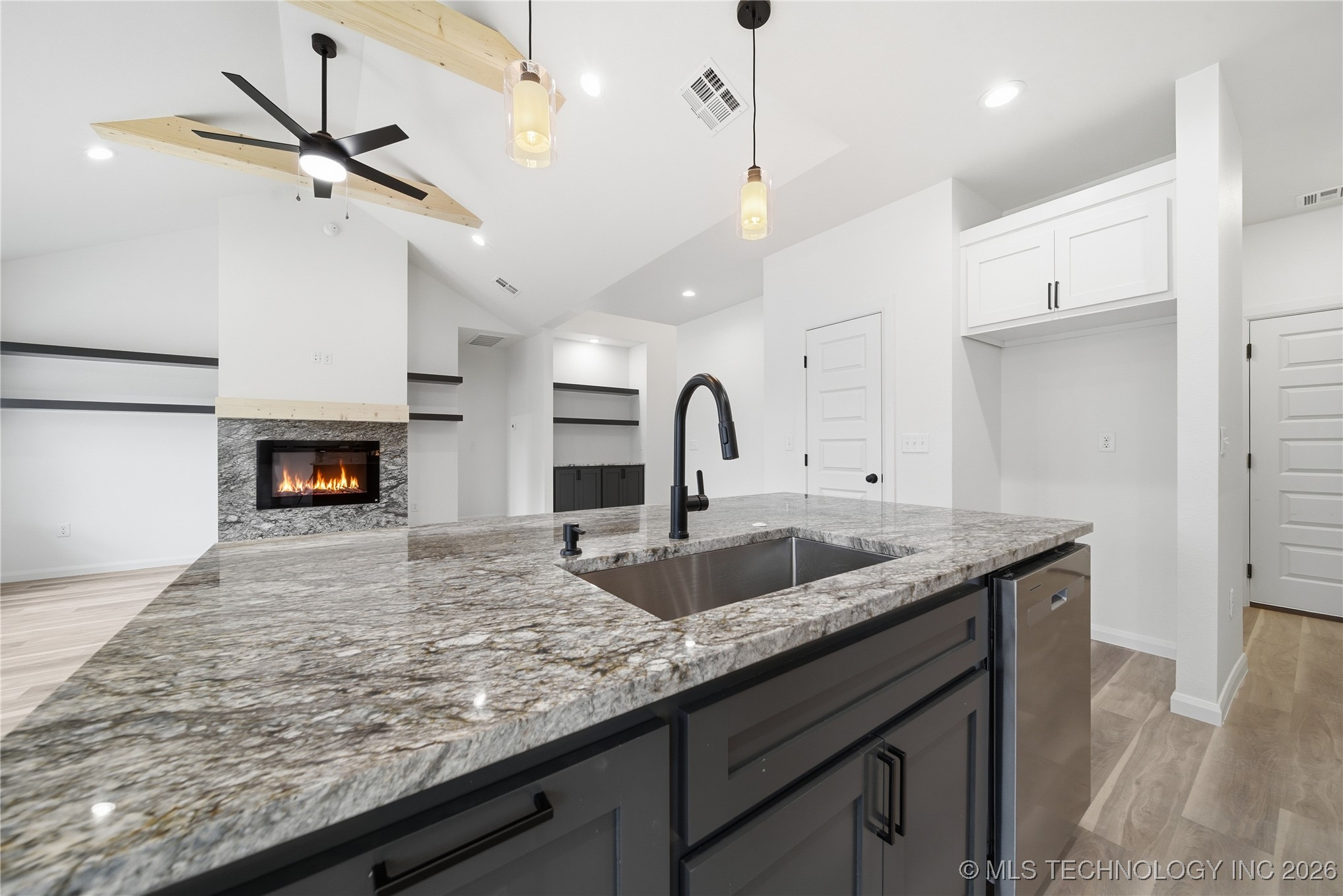 2207 Airport Road W Property Photo 13