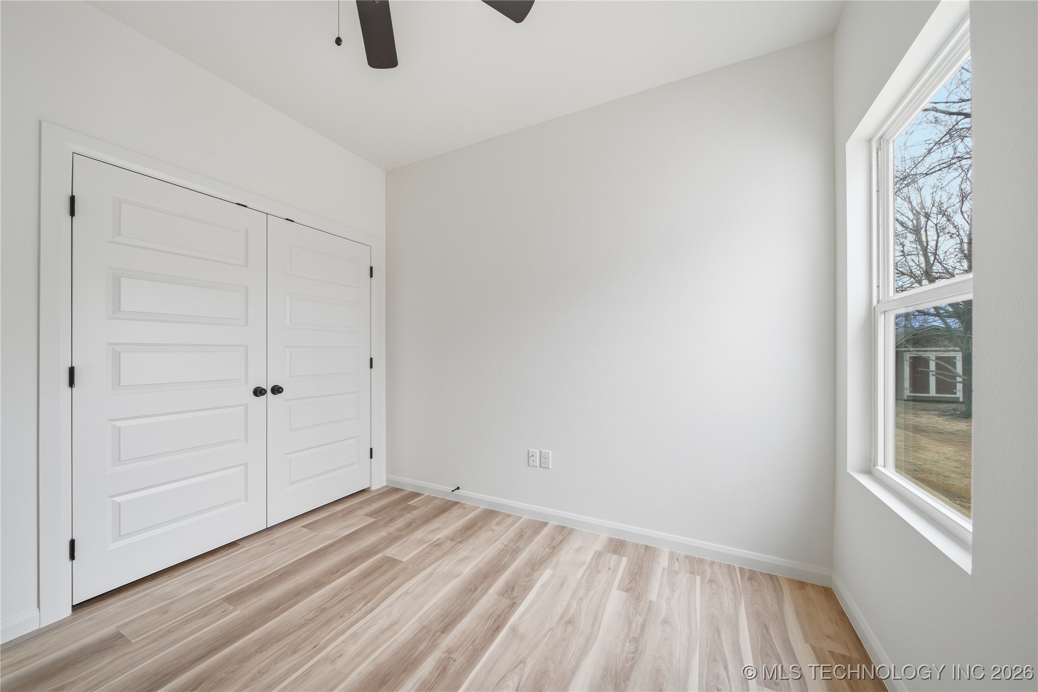 2207 Airport Road W Property Photo 23