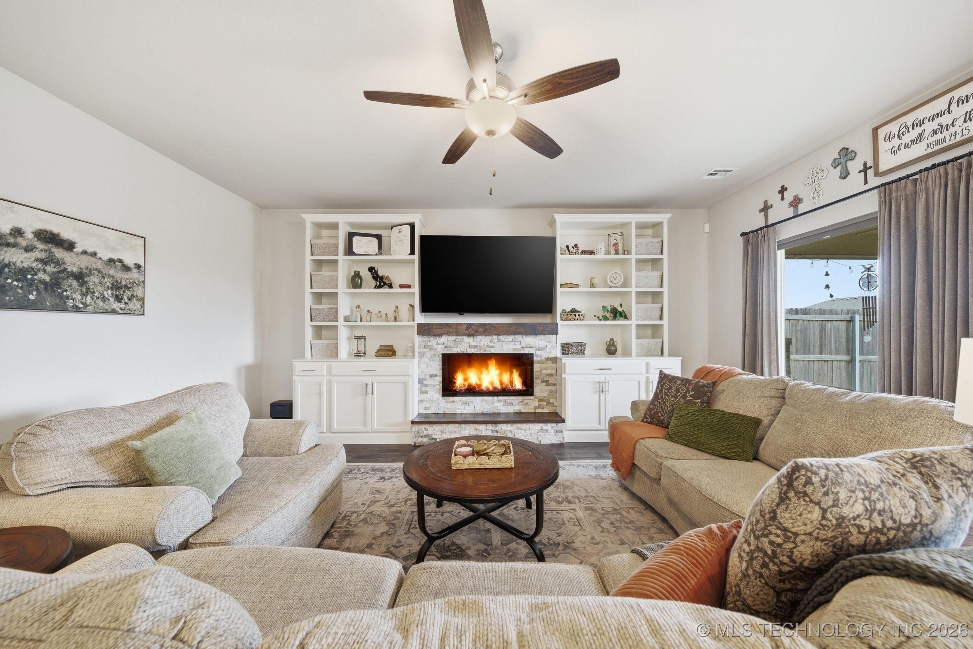 7221 S Hemlock Avenue Property Photo 10