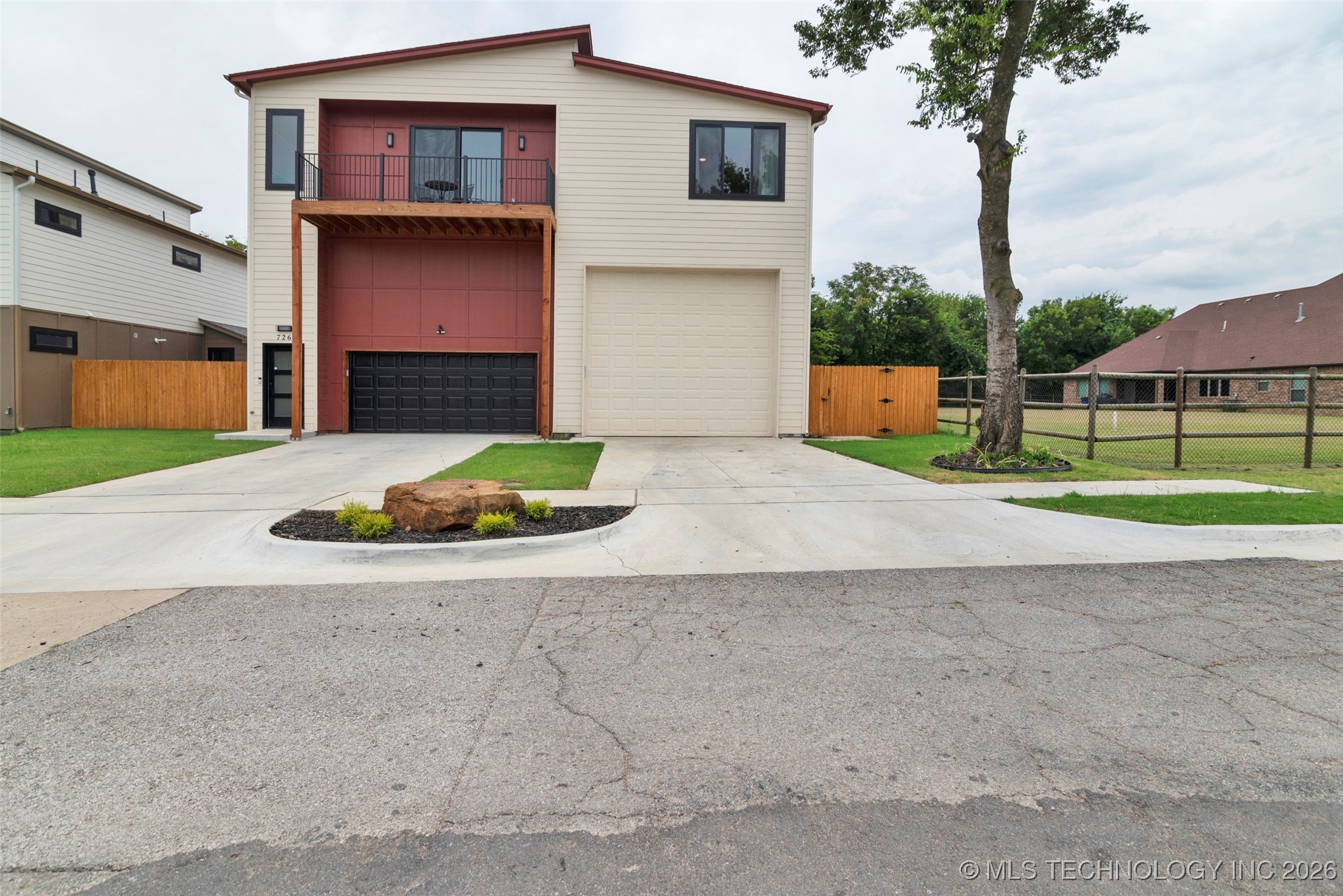 726 E Tecumseh Street Property Photo 1