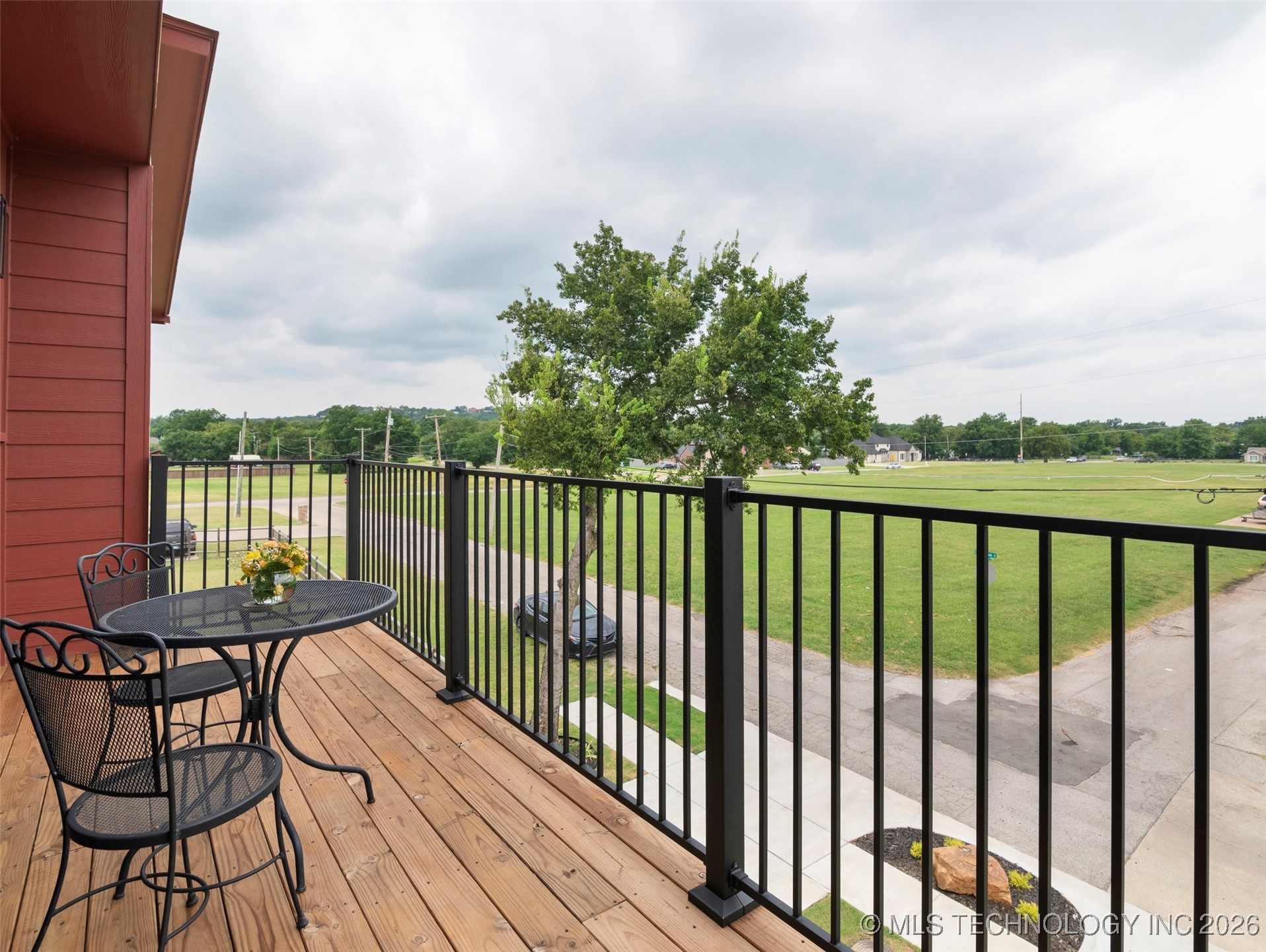 726 E Tecumseh Street Property Photo 2