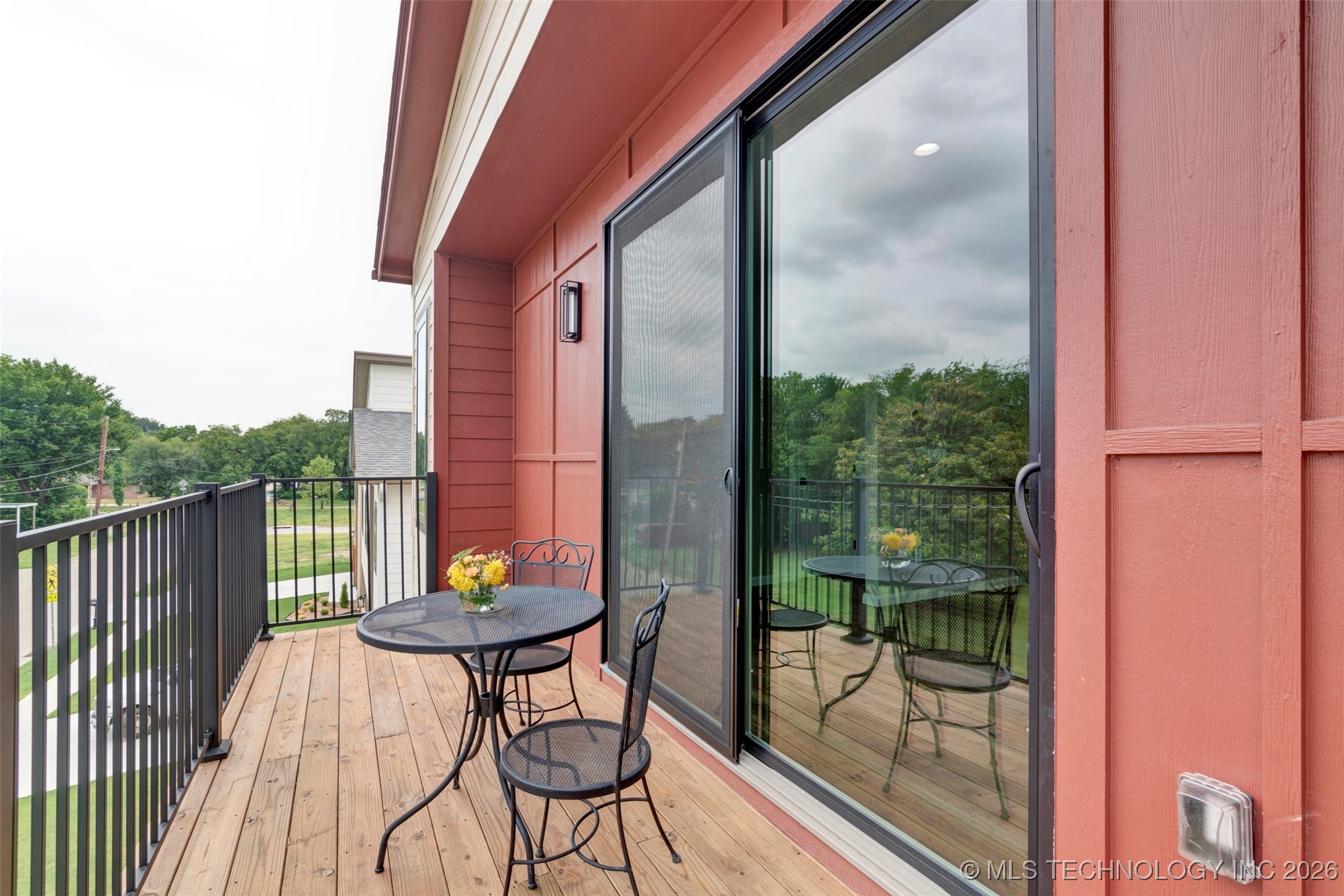 726 E Tecumseh Street Property Photo 3