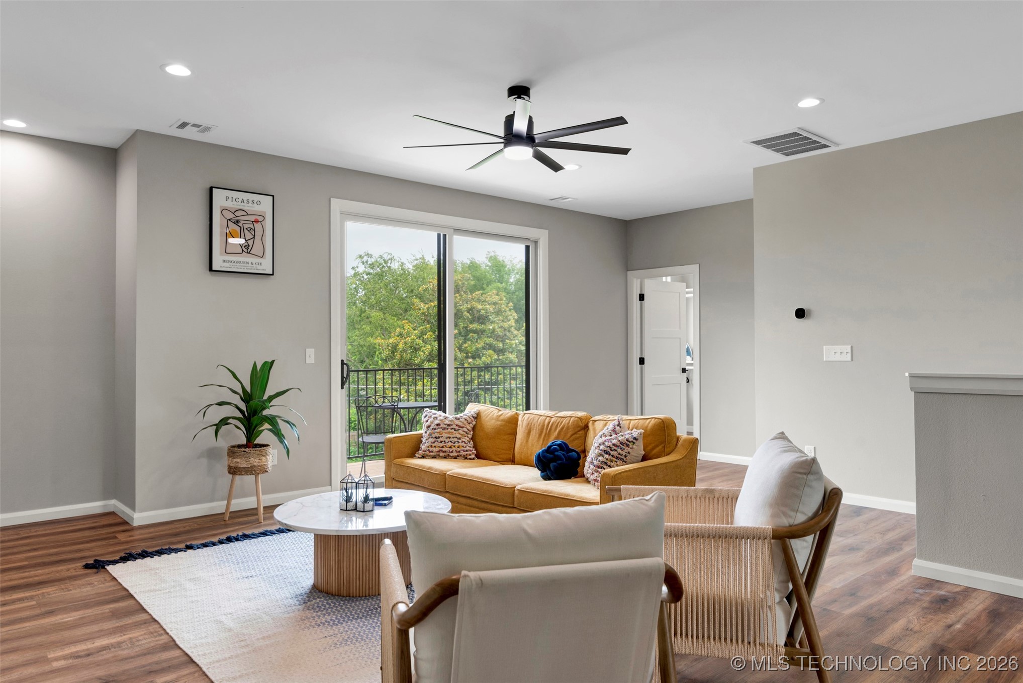 726 E Tecumseh Street Property Photo 18