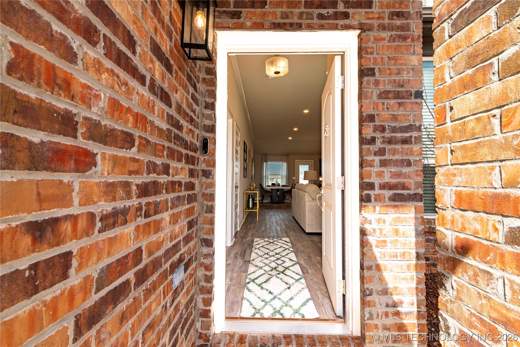 1403 E 150th Place S Property Photo 4