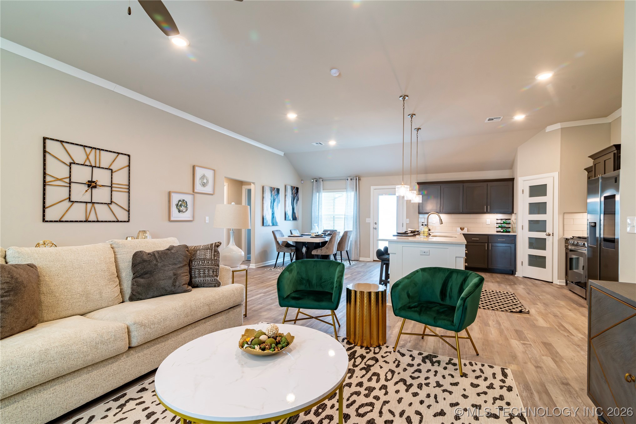 1403 E 150th Place S Property Photo 9