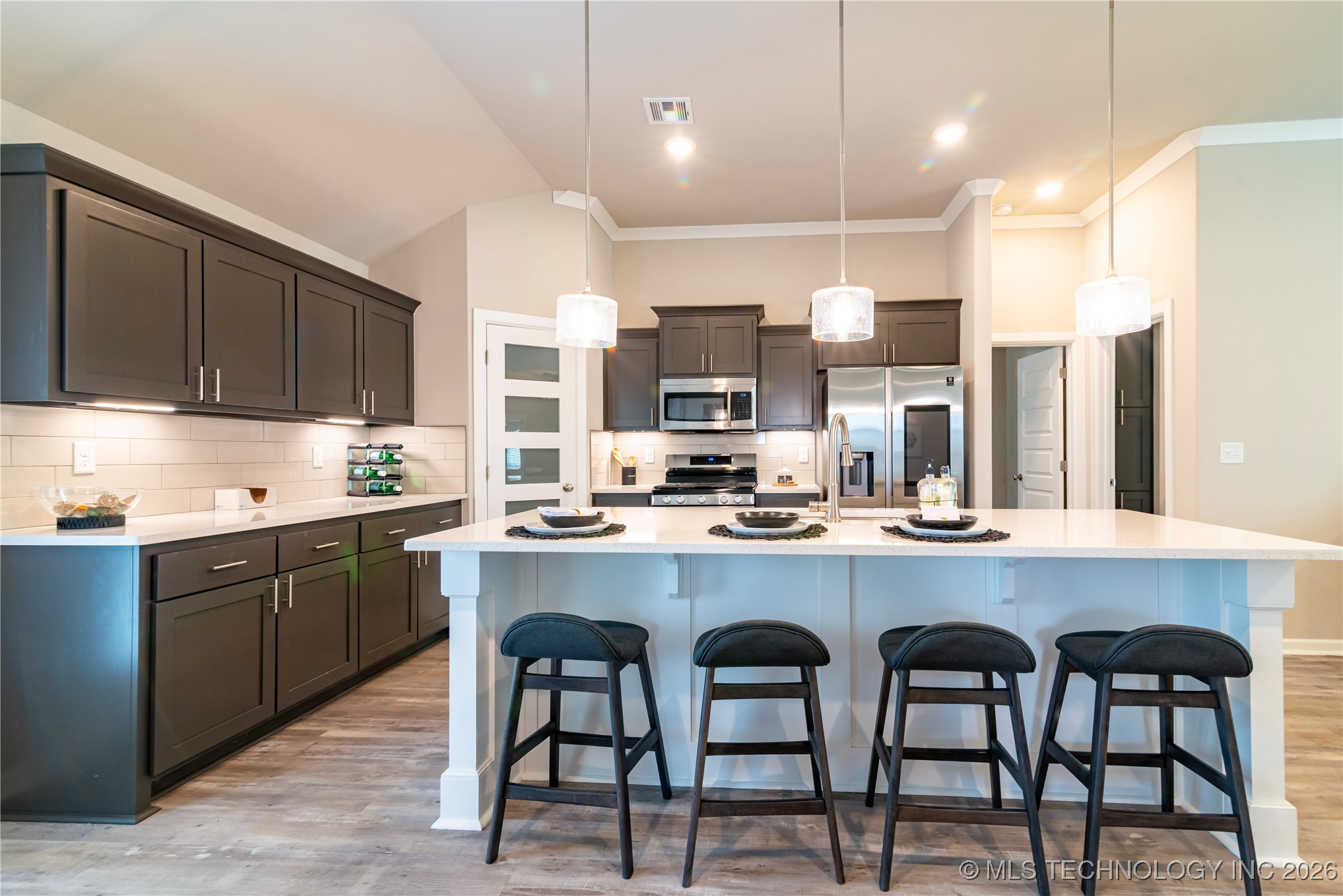 1403 E 150th Place S Property Photo 15