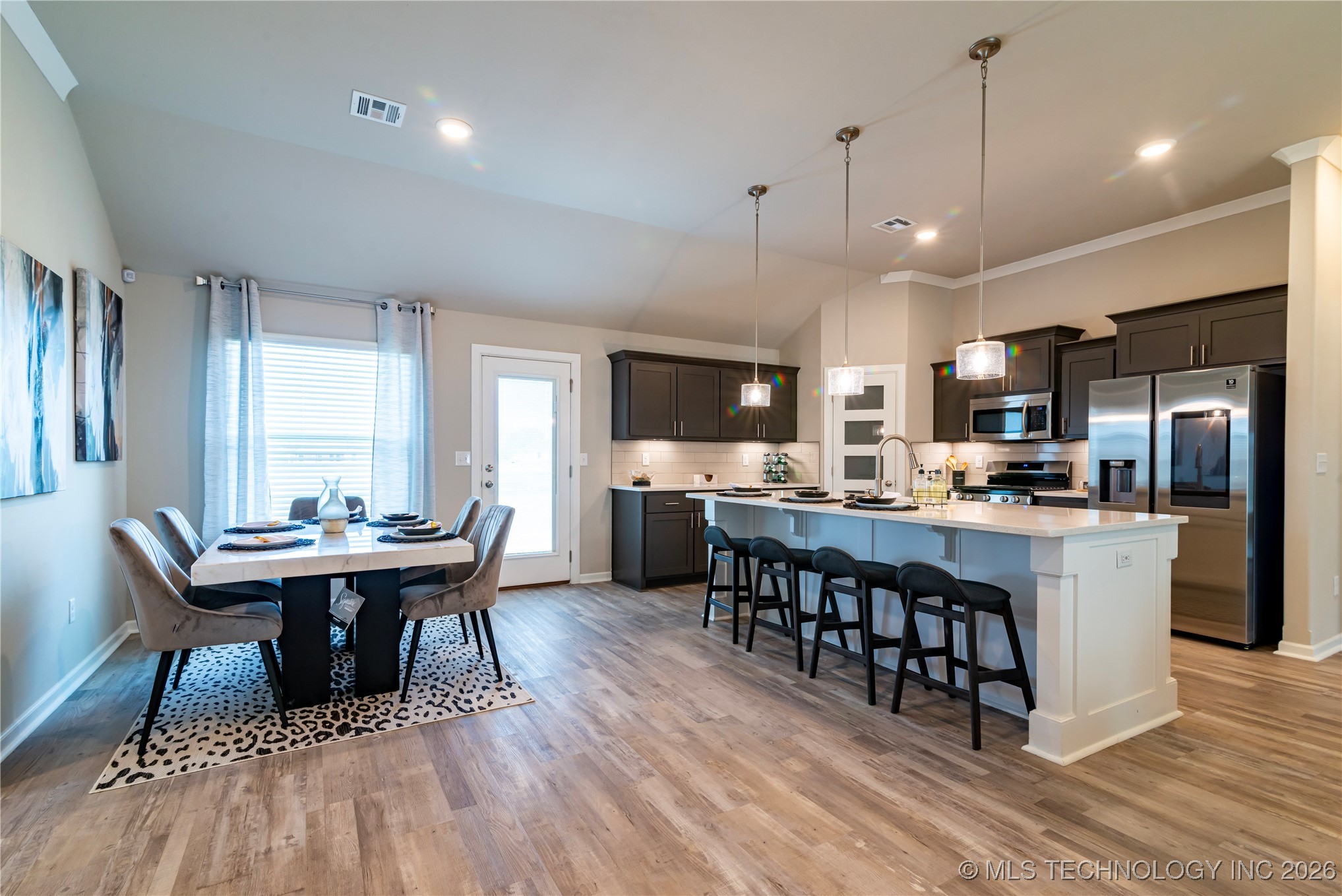 1403 E 150th Place S Property Photo 16