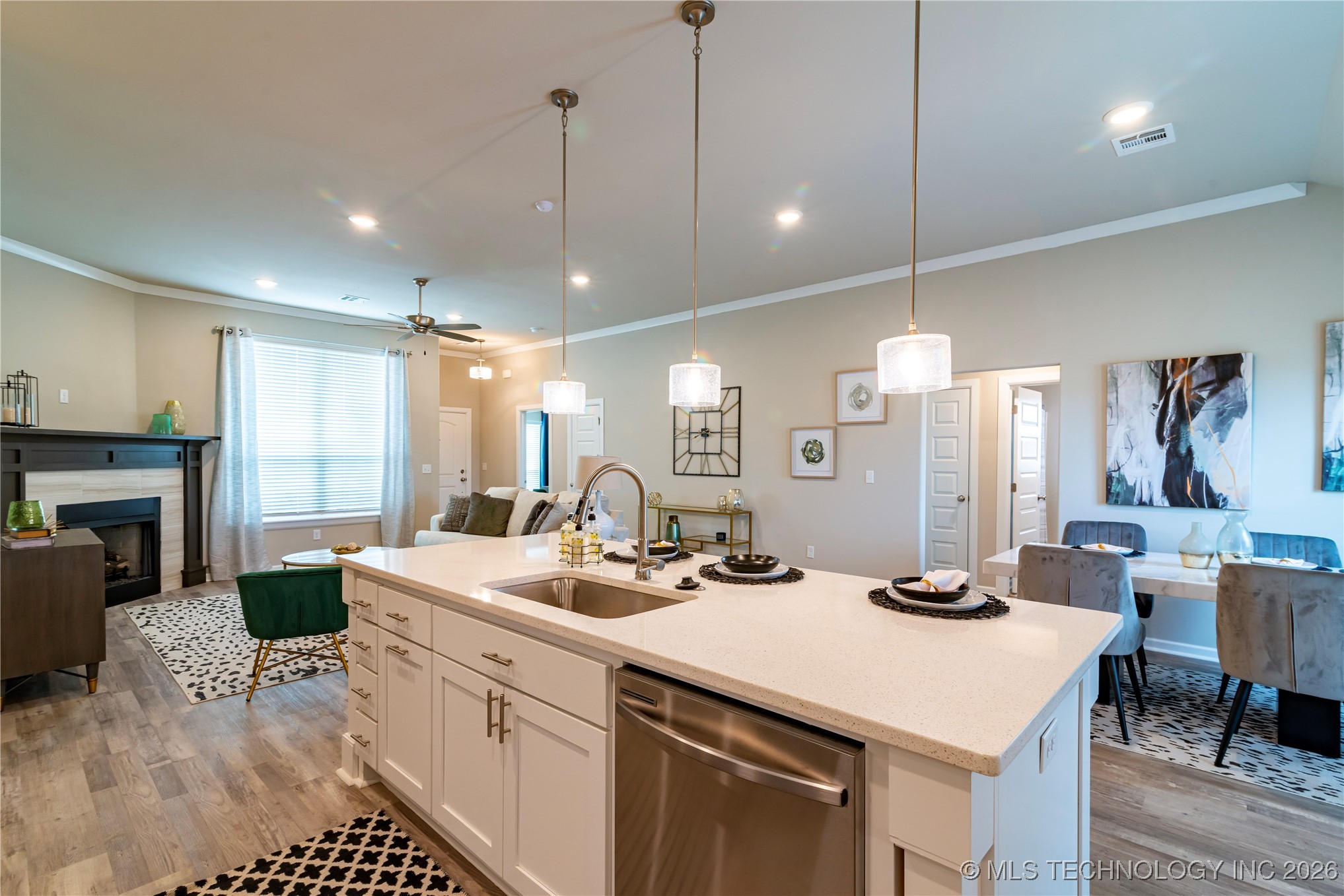 1403 E 150th Place S Property Photo 19